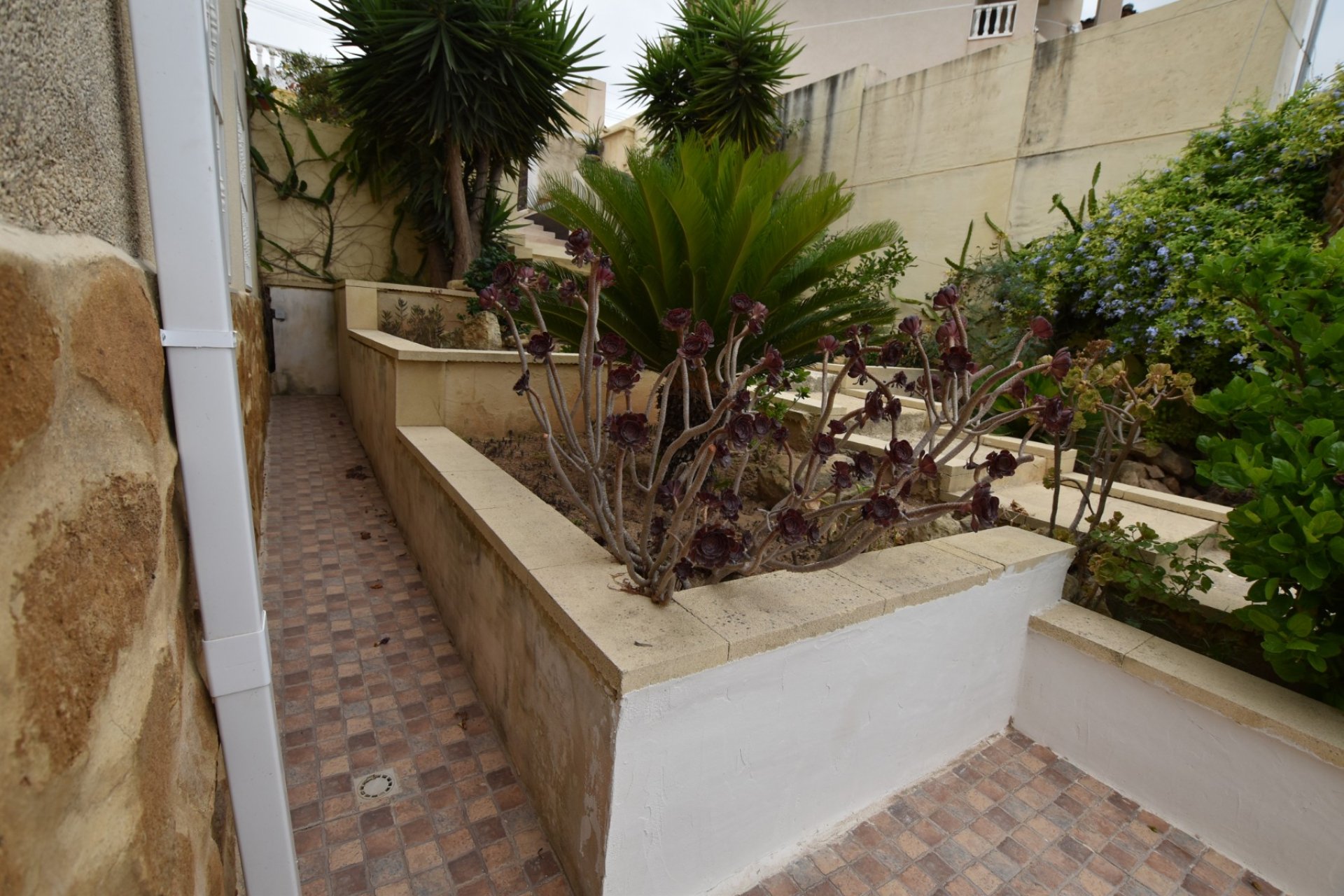 Resale - Villa -
3409 - Montemar