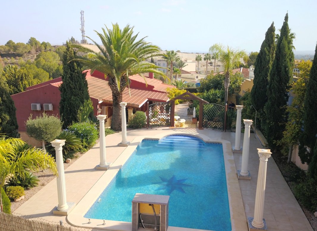 Resale - Villa -
Algorfa - Lomas de La Juliana