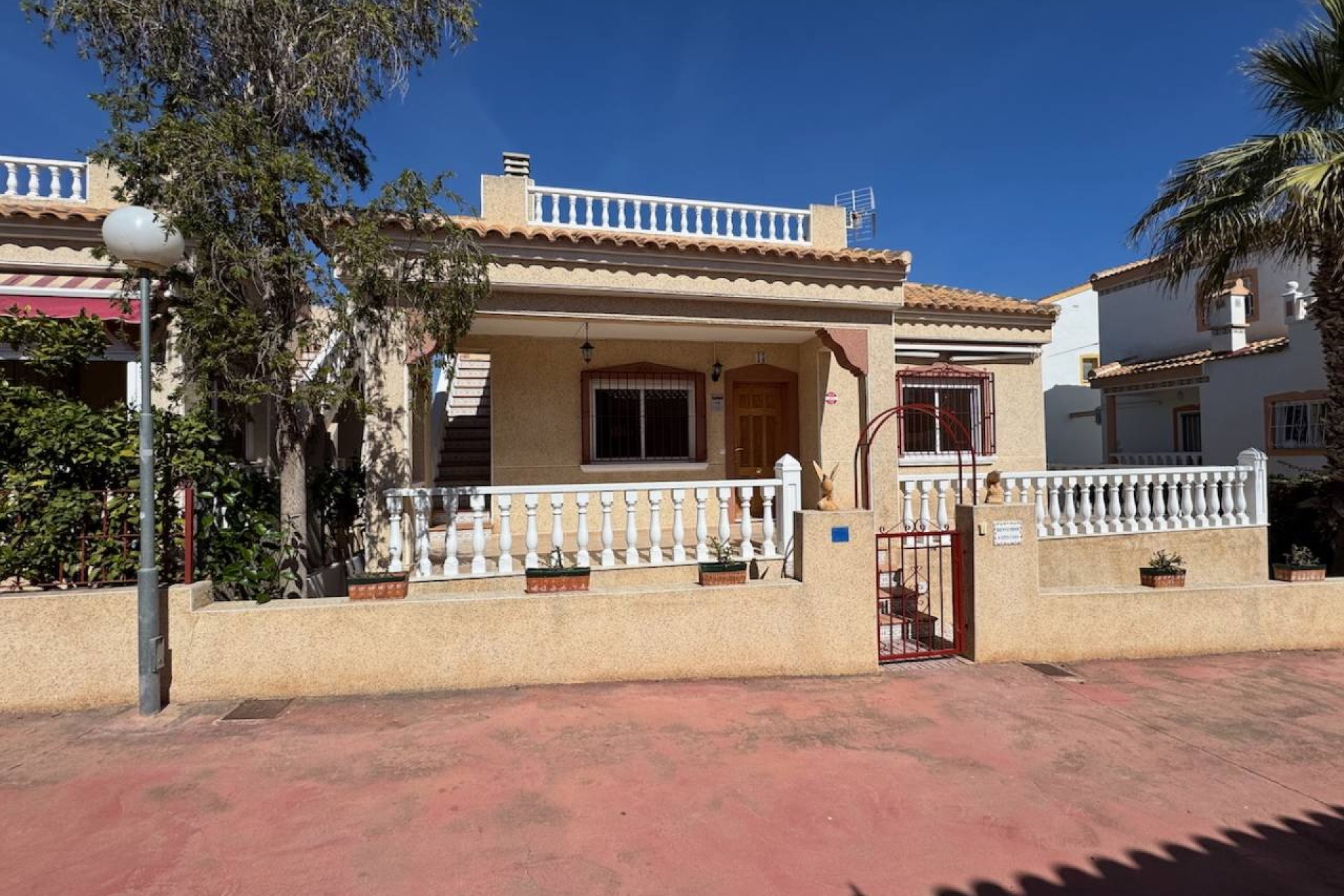 Resale - Villa -
Algorfa - Montemar