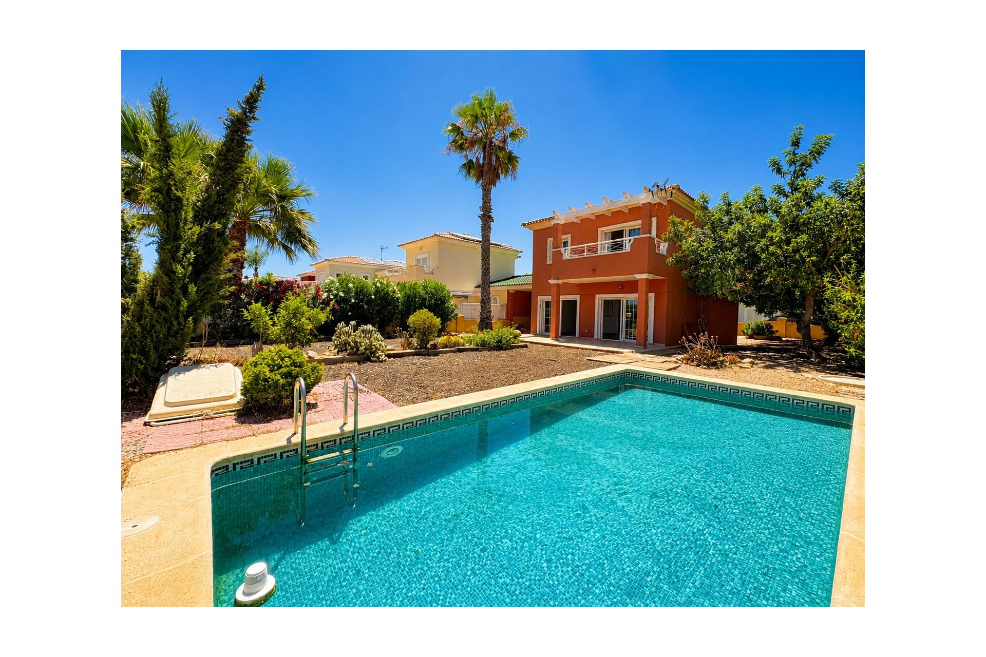 Resale - Villa -
Altaona Golf and Country Village - Altaona Golf - Country Village