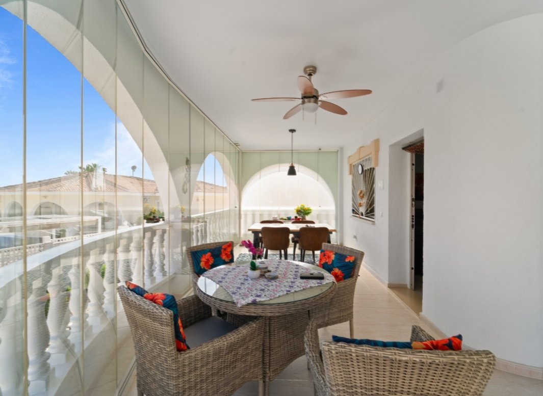 Resale - Villa -
Benijofar - Monte Azul