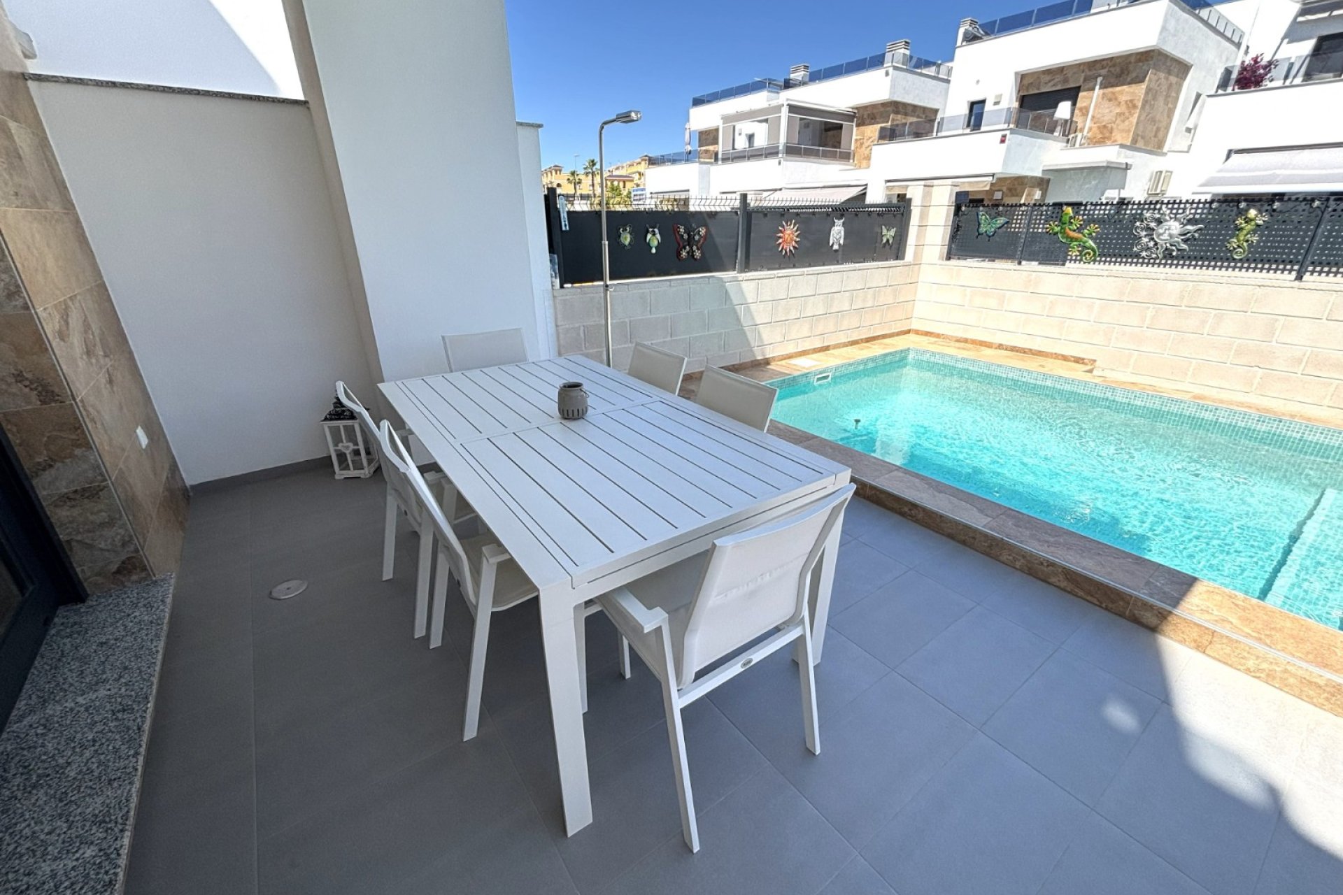 Resale - Villa -
Benijofar - Pueblo