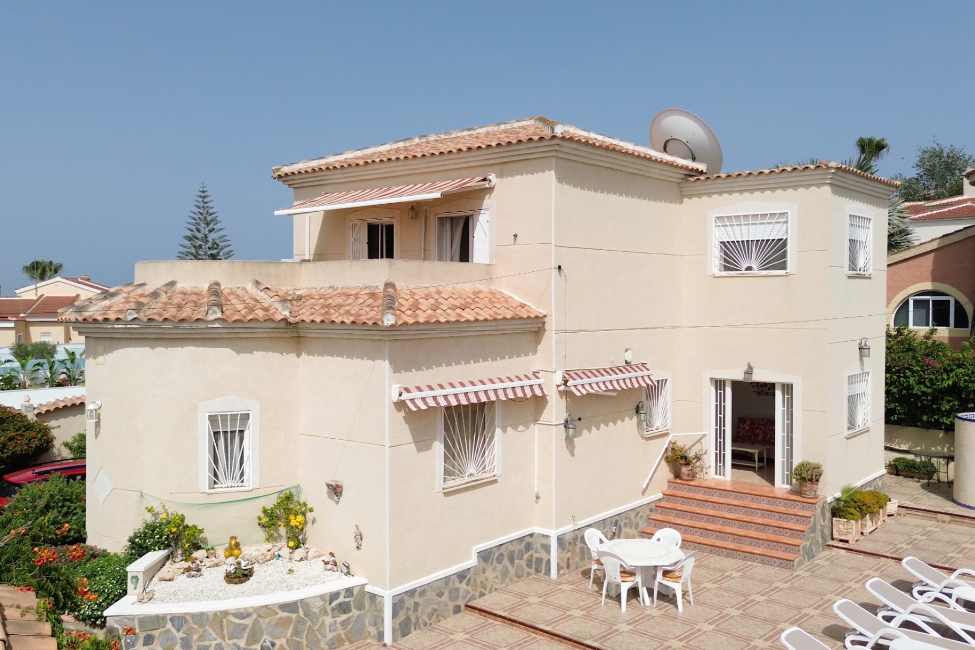 Resale - Villa -
Ciudad Quesada - Campo De Golf La Marquesa