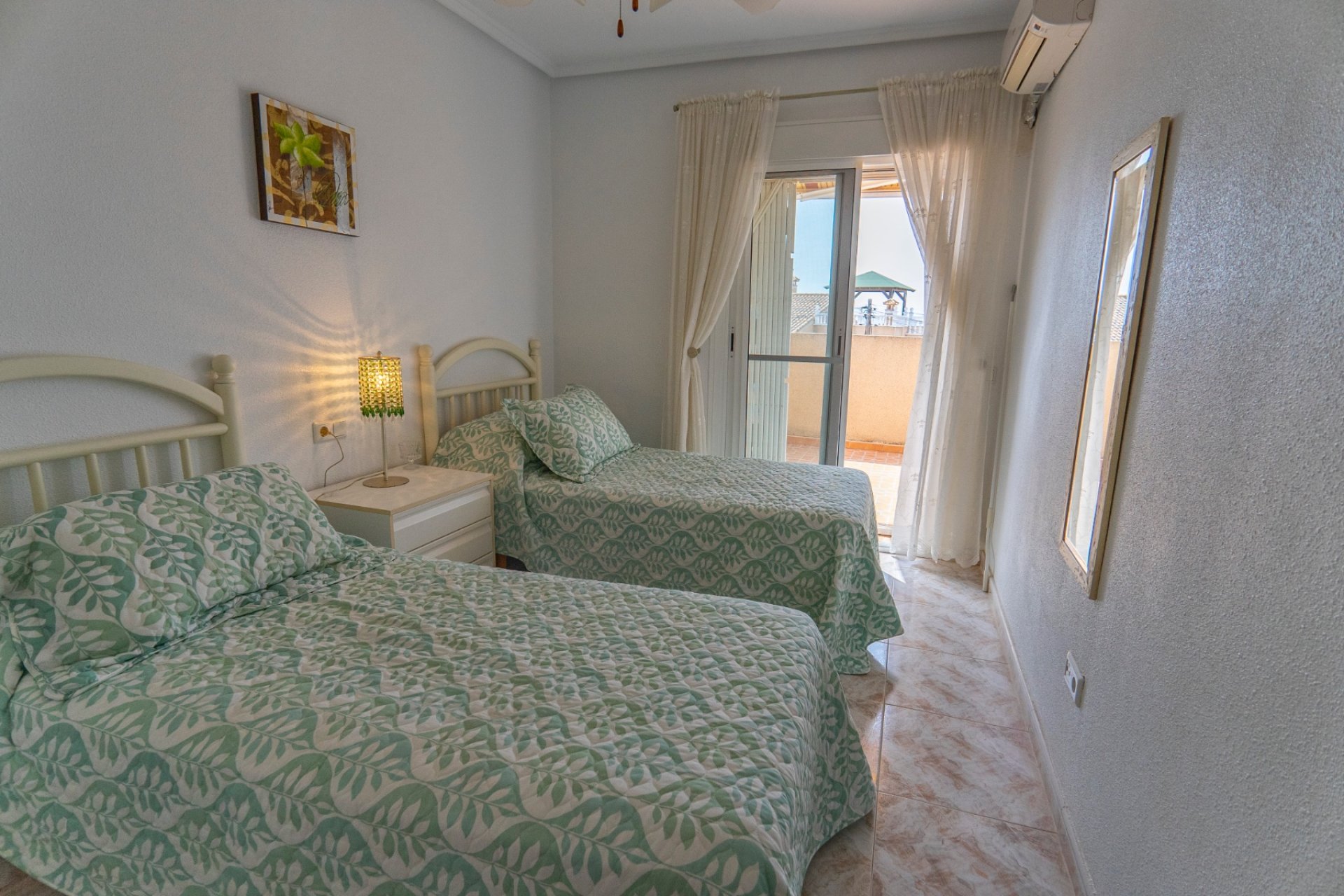 Resale - Villa -
Ciudad Quesada - Campo De Golf La Marquesa