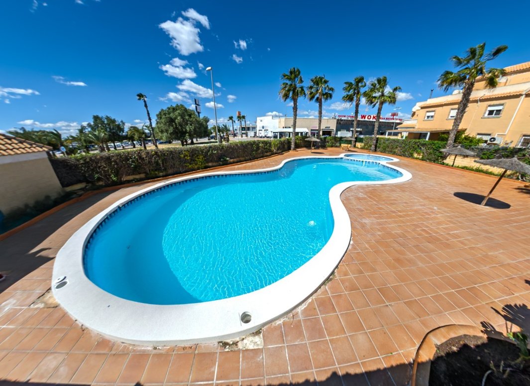 Resale - Villa -
Ciudad Quesada - Lo Marabu