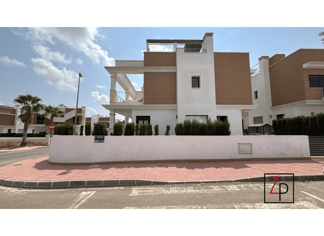 Resale - Villa -
Ciudad Quesada - Rojales