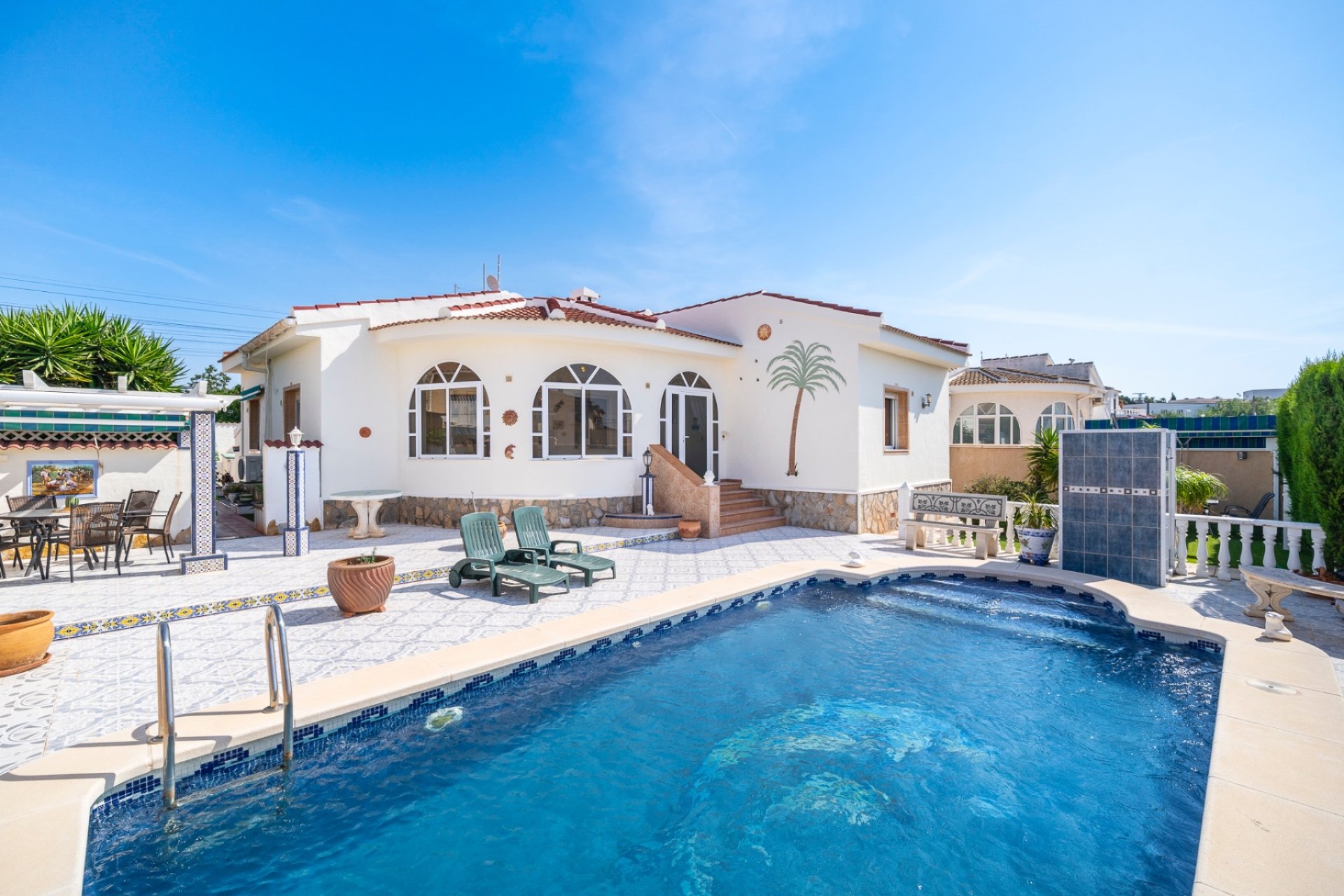 Resale - Villa -
Ciudad Quesada