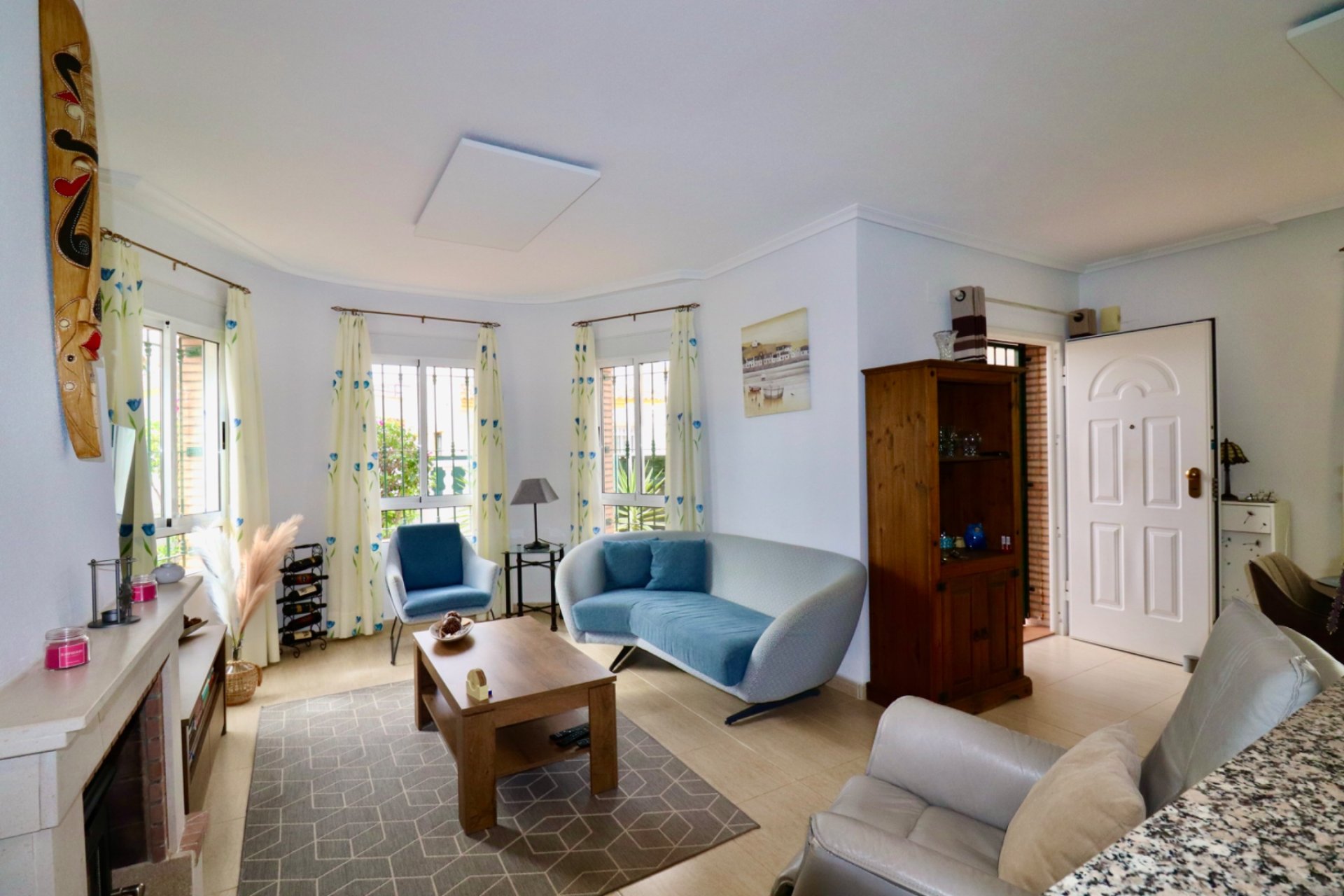 Resale - Villa -
Guardamar del Segura - El Raso