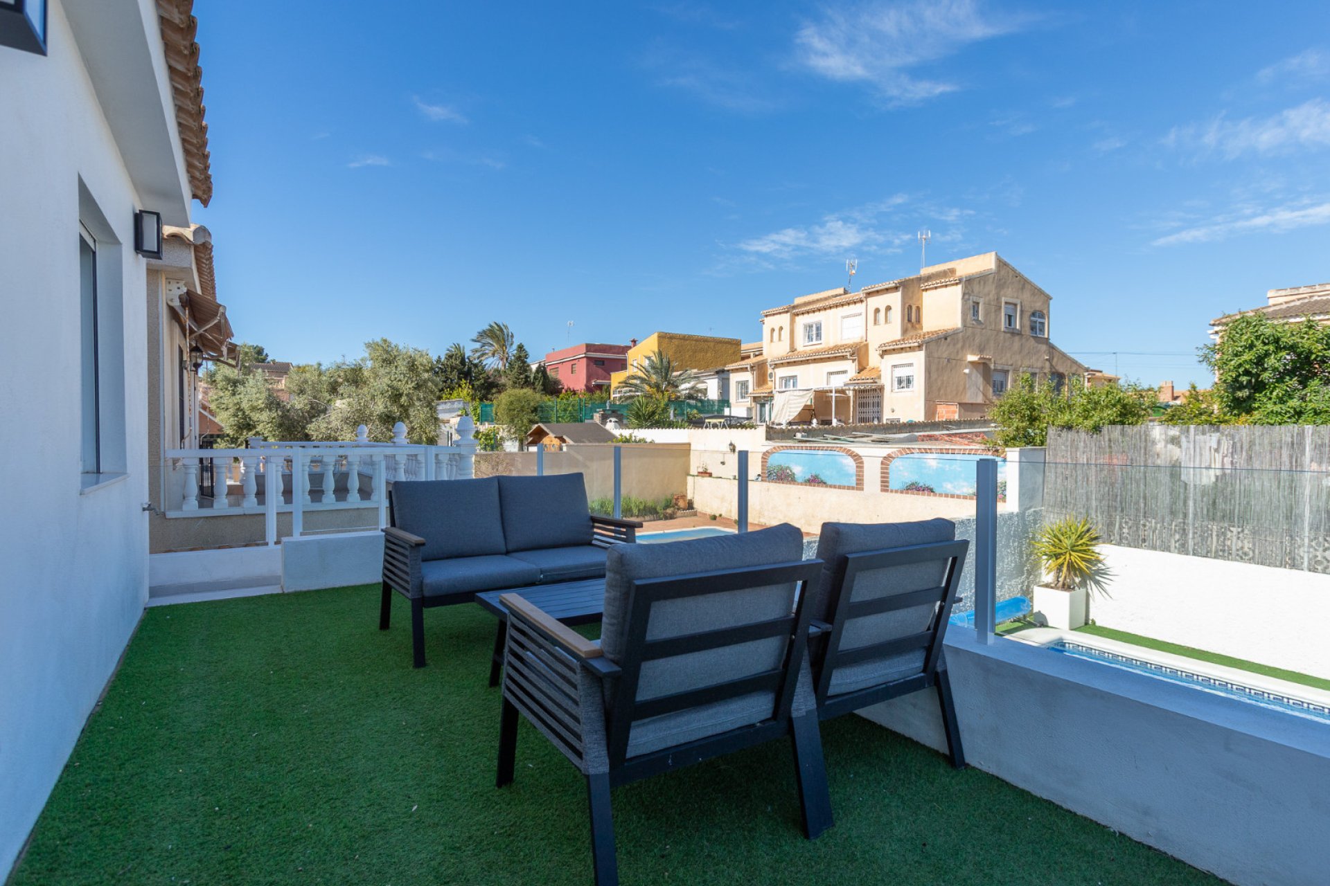 Resale - Villa -
Los Balcones