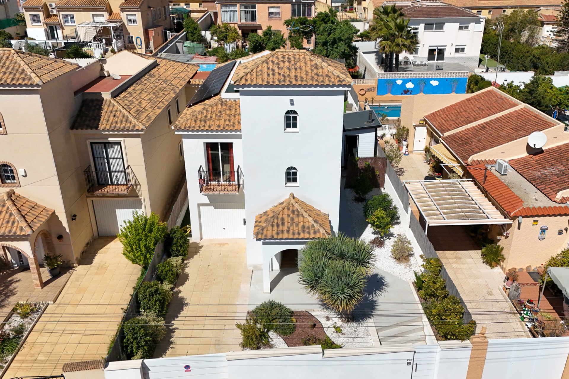 Resale - Villa -
Los Balcones