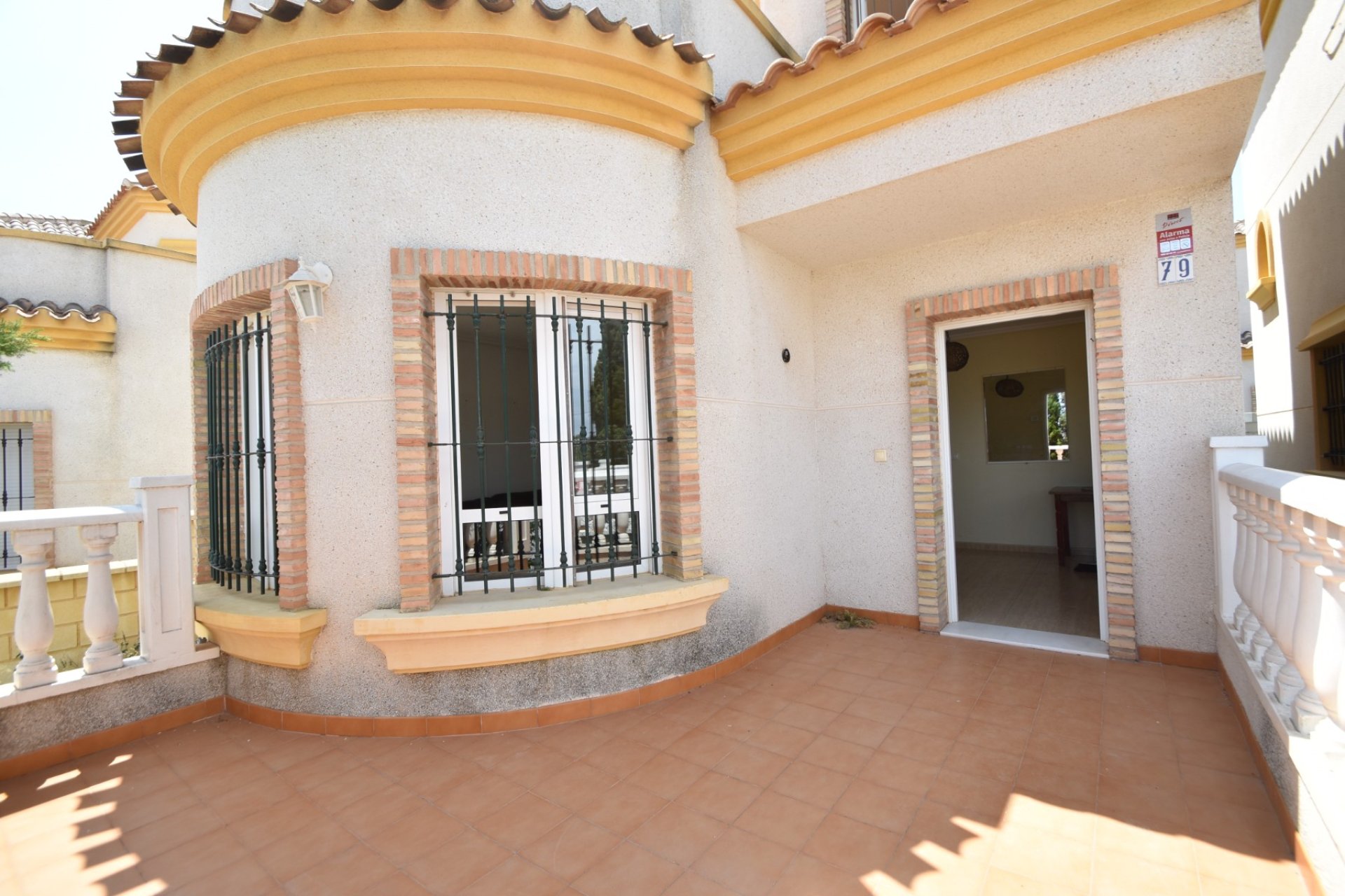 Resale - Villa -
Los Montesinos - La Herrada