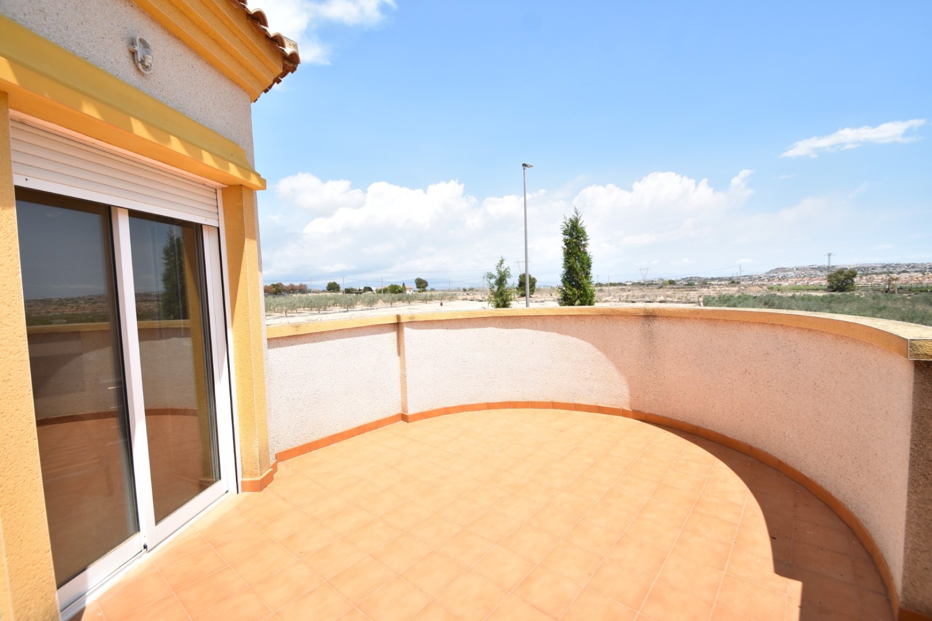 Resale - Villa -
Los Montesinos - La Herrada