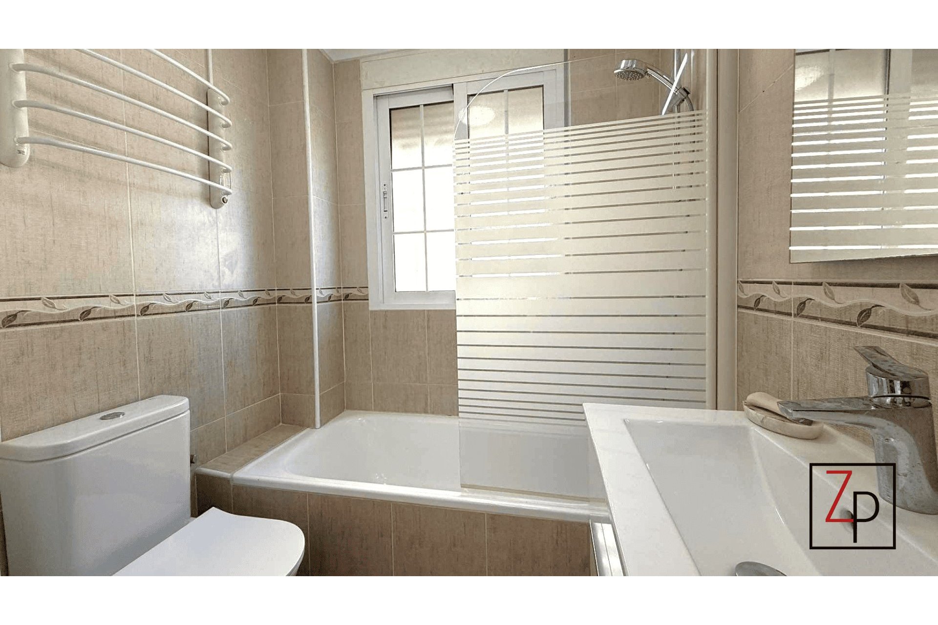 Resale - Villa -
Los Montesinos - La Herrada