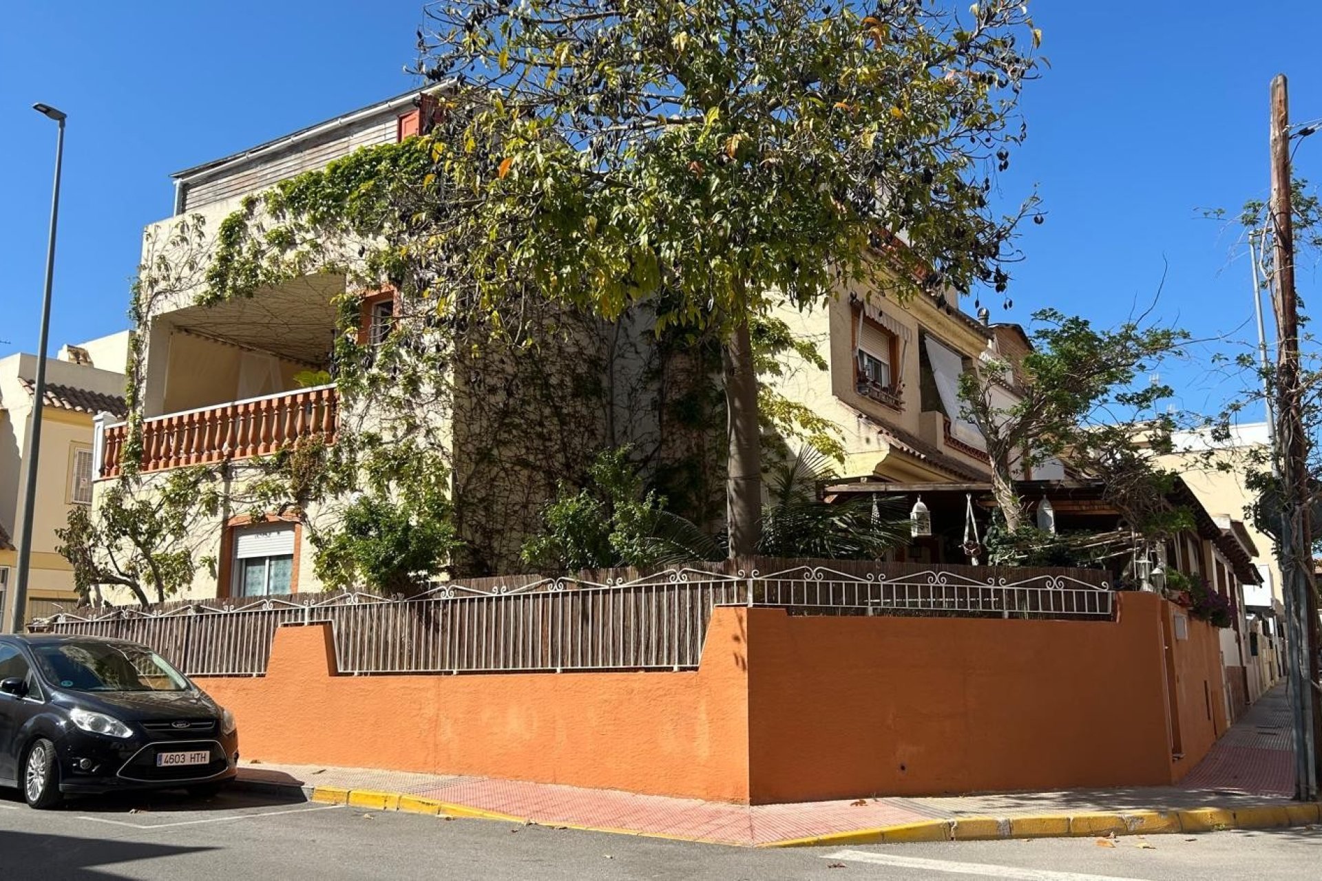 Resale - Villa -
Los Montesinos