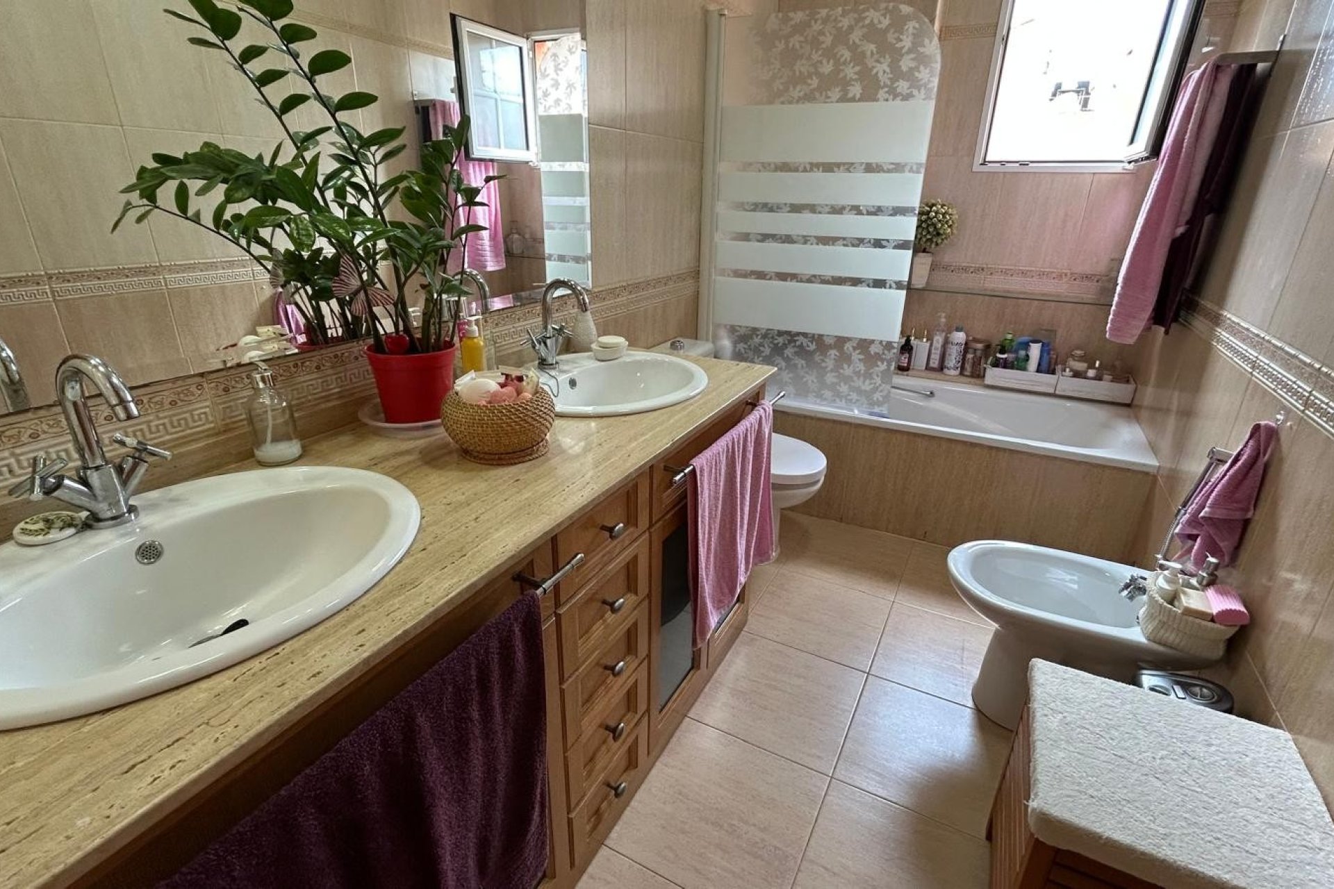 Resale - Villa -
Los Montesinos