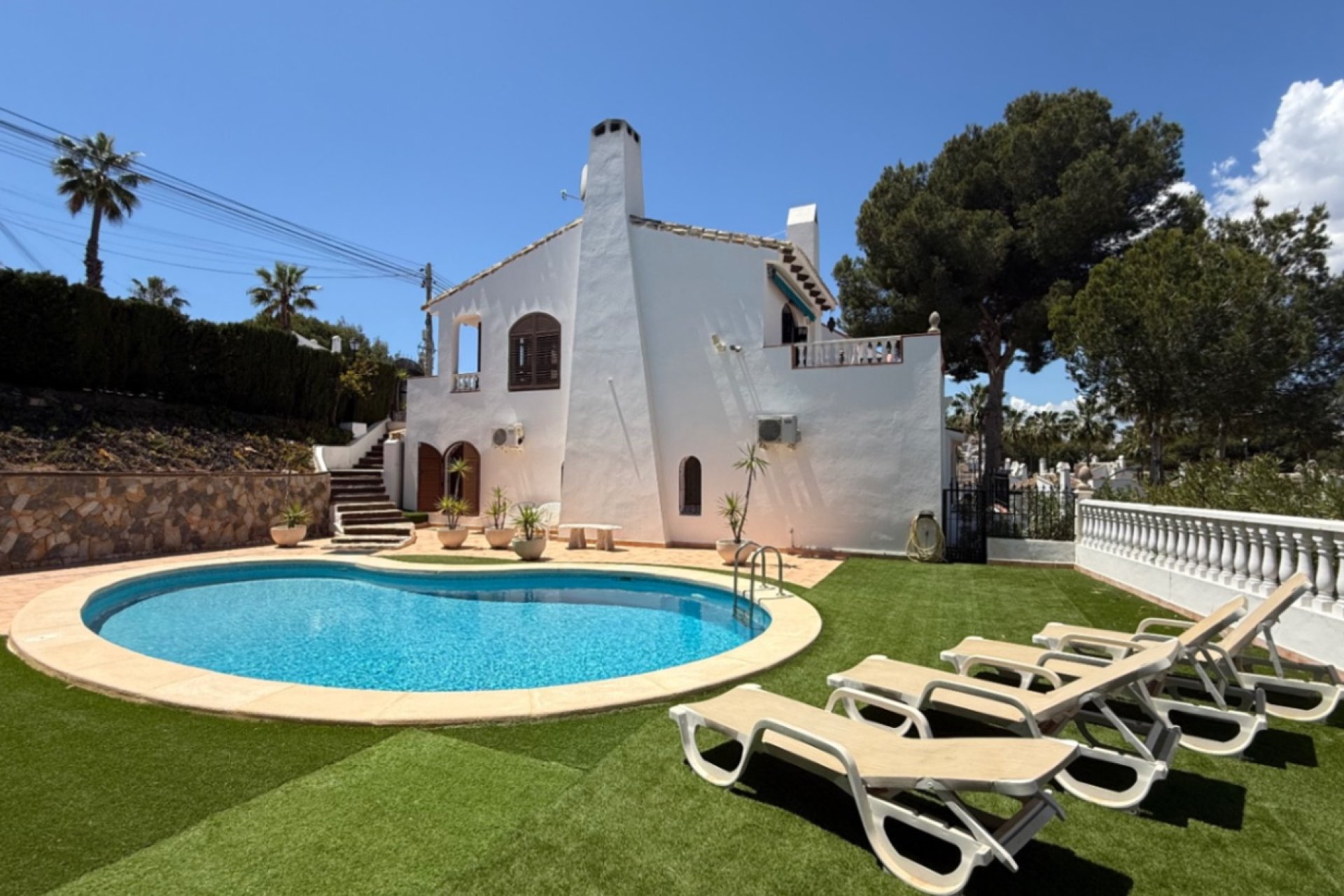 Resale - Villa -
Orihuela - Costa Blanca
