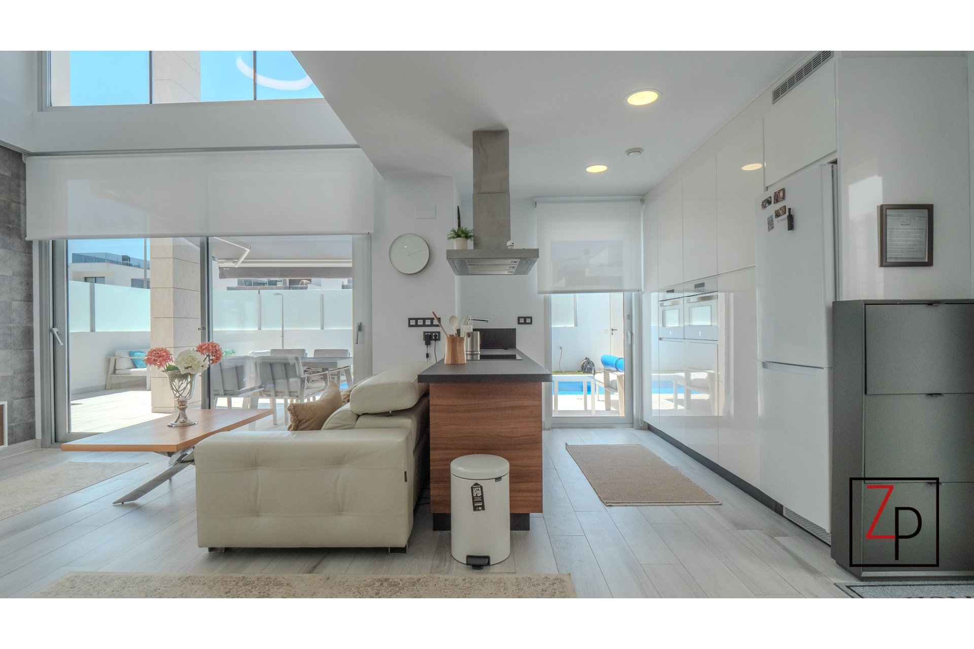 Resale - Villa -
Orihuela Costa - Cabo roig - La Zenia