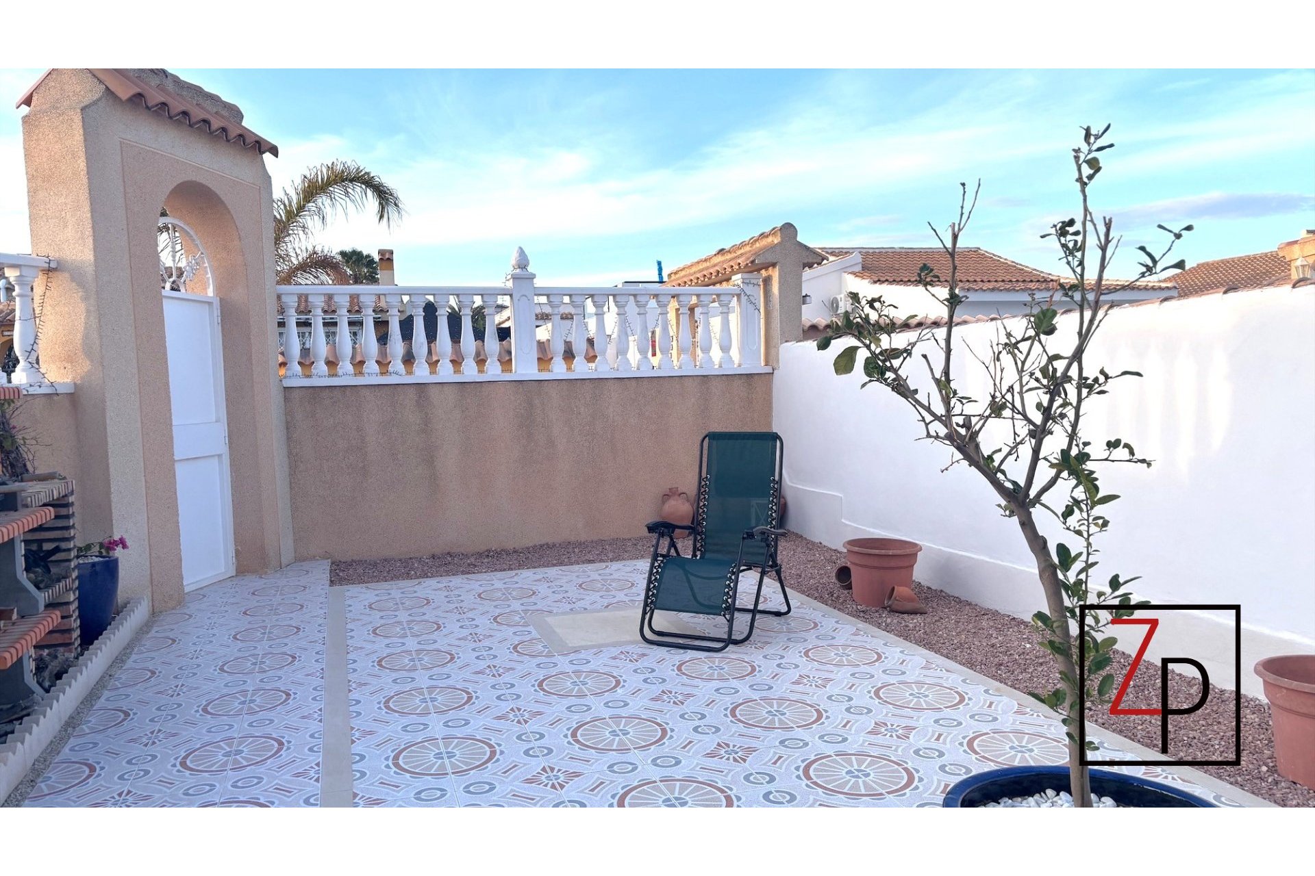 Resale - Villa -
Orihuela Costa - La Florida