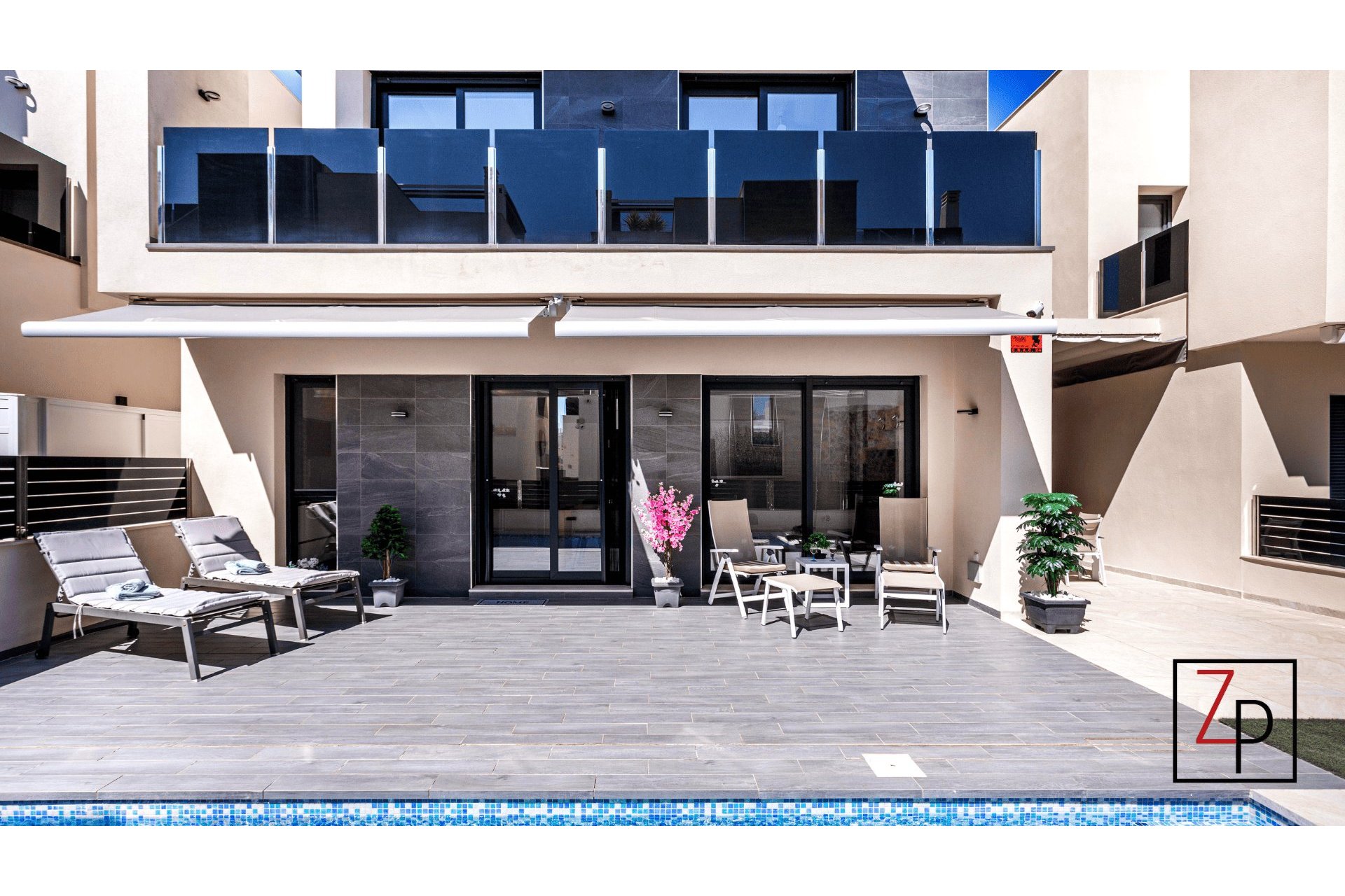 Resale - Villa -
Orihuela Costa - Lomas de Cabo Roig