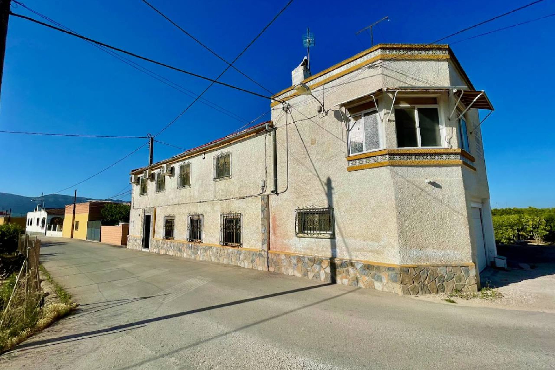 Resale - Villa -
Orihuela