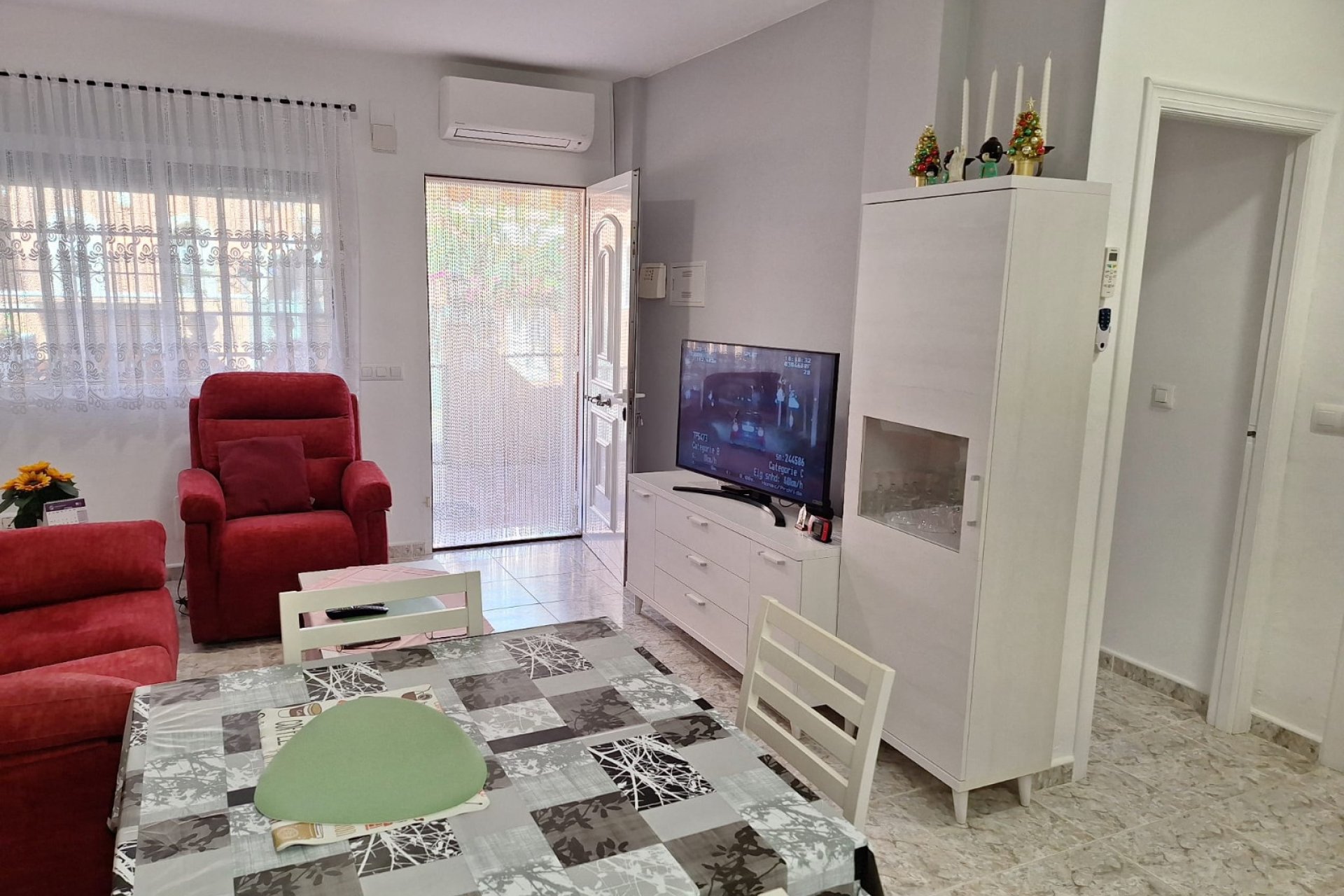 Resale - Villa -
Playa Flamenca - Villas San Luis