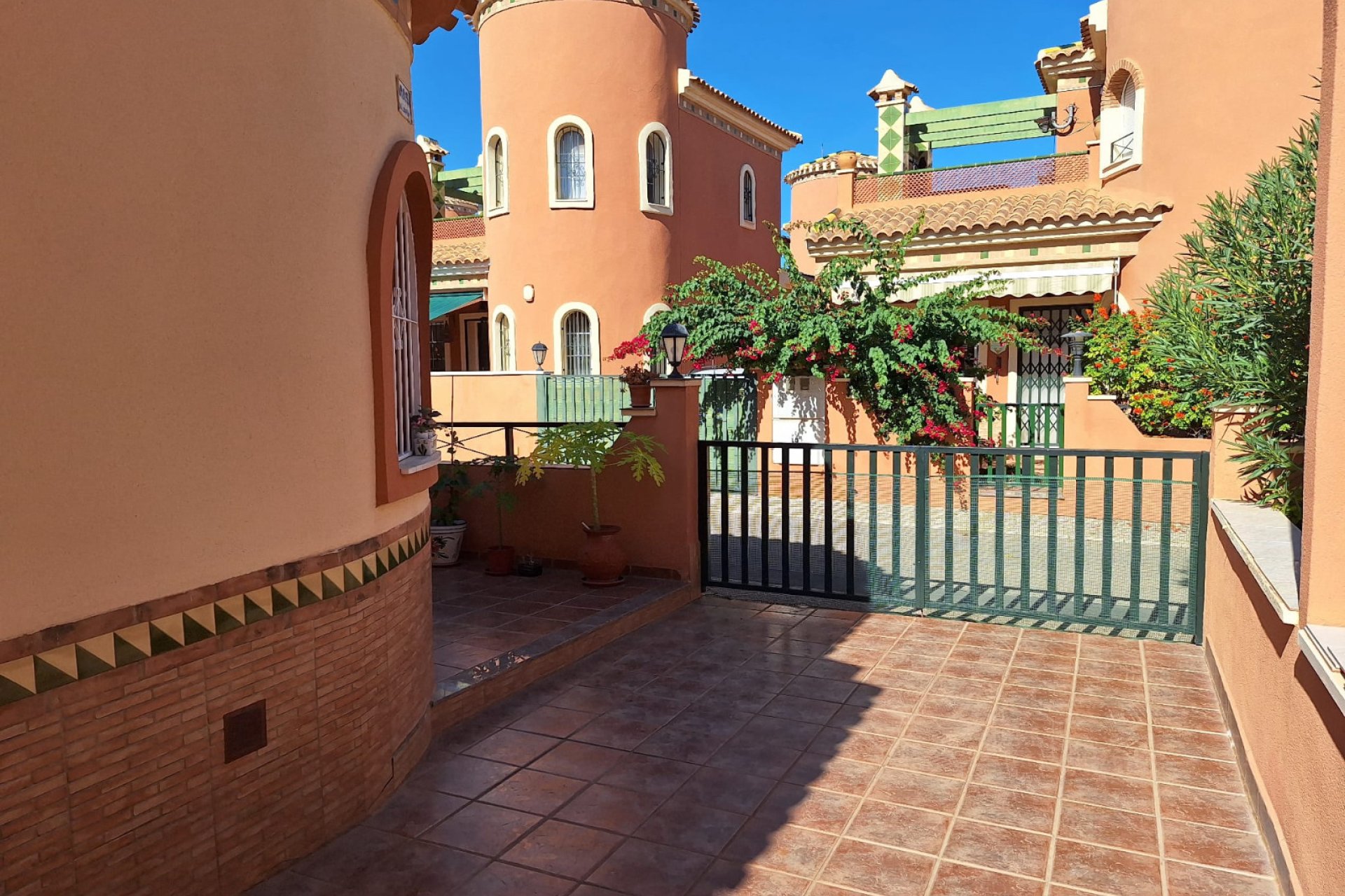 Resale - Villa -
Playa Flamenca - Villas San Luis