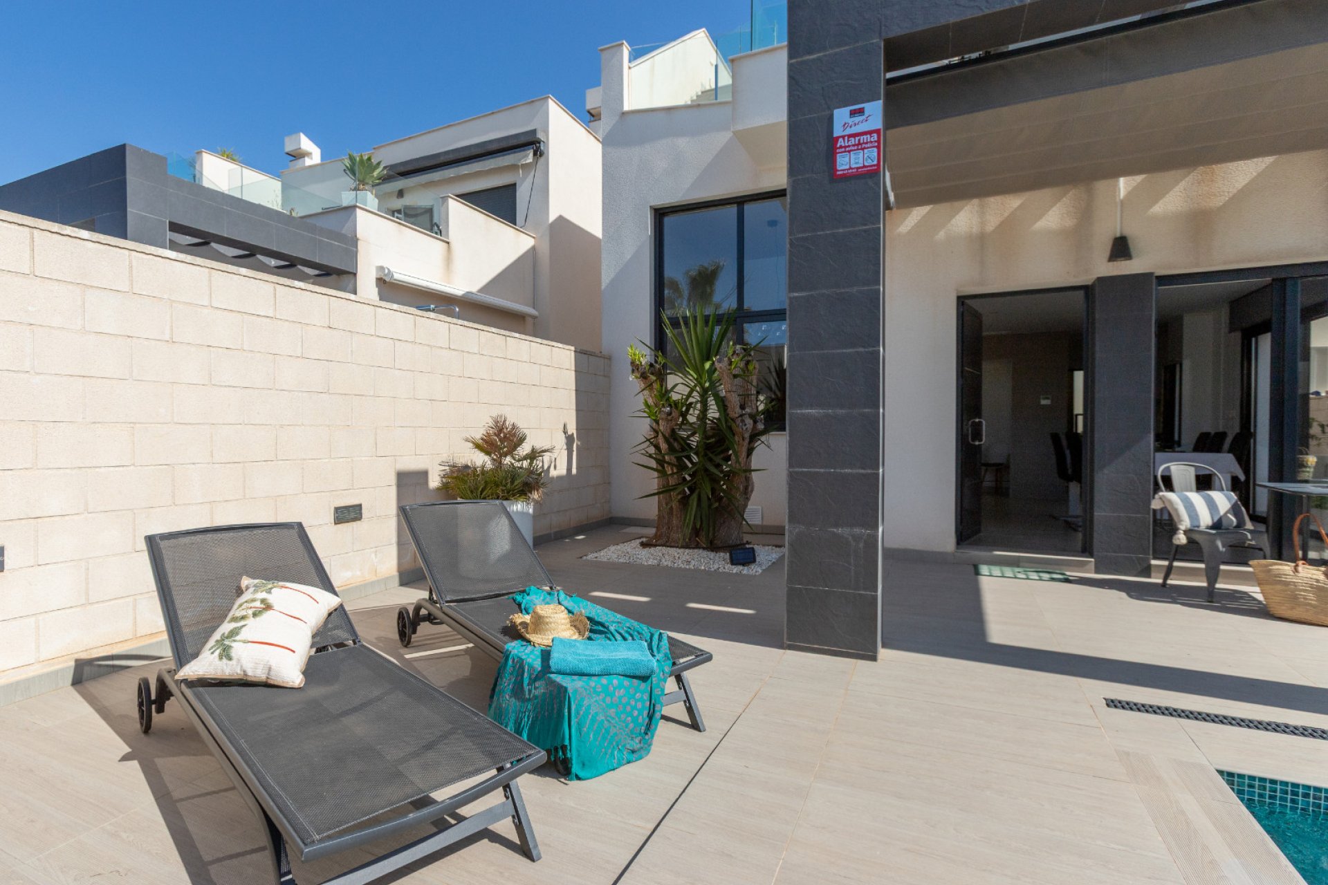 Resale - Villa -
Rojales - Ciudad Quesada