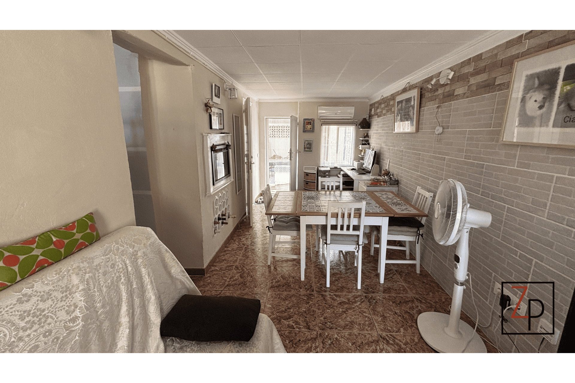 Resale - Villa -
San Fulgencio - urb. La Marina