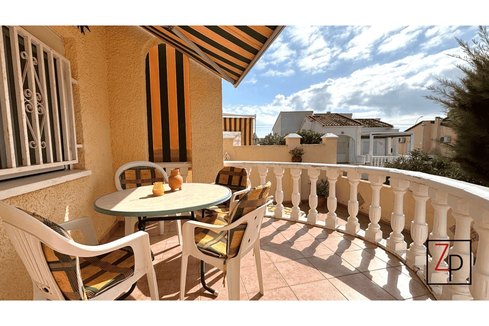 Resale - Villa -
San Fulgencio - urb. La Marina