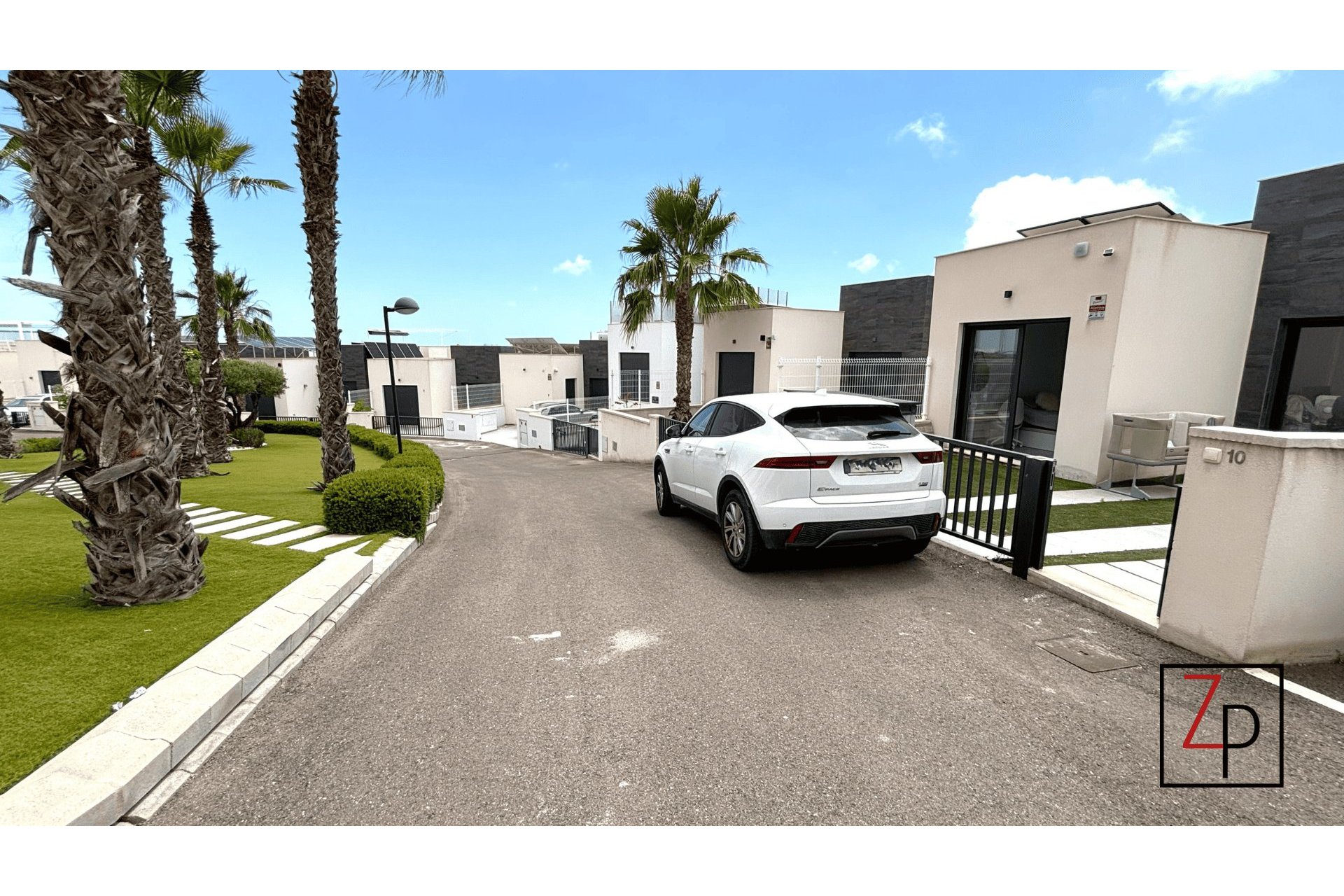 Resale - Villa -
San Miguel de Salinas - La Cañada