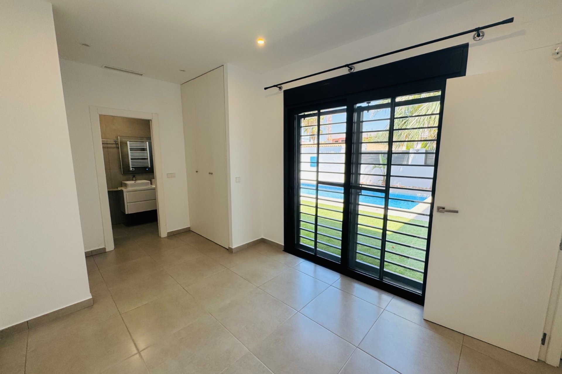Resale - Villa -
San Pedro del Pinatar - Lo Pagan