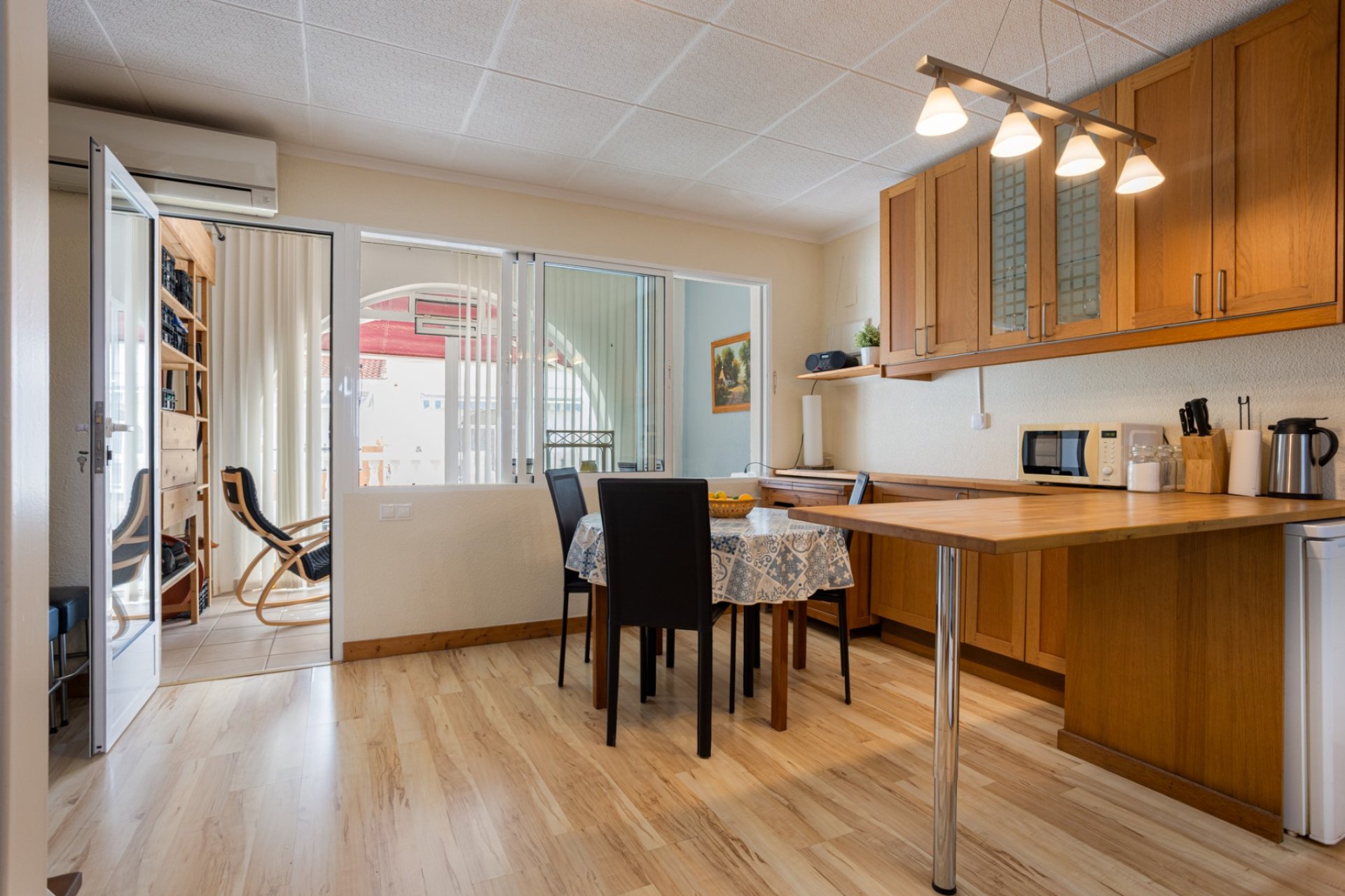 Resale - Villa -
Torrevieja - La Siesta