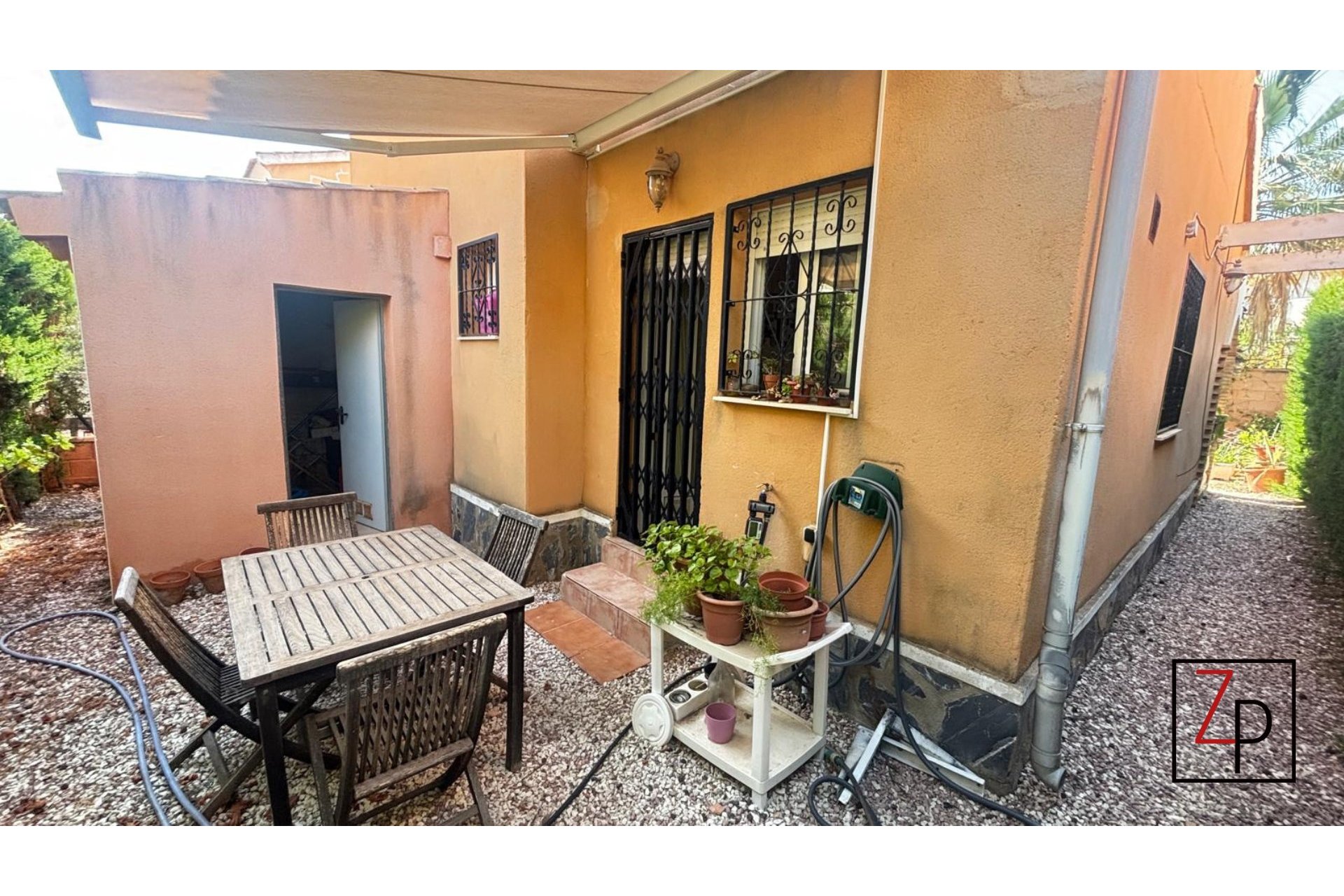 Resale - Villa -
Torrevieja - Lago Jardín II