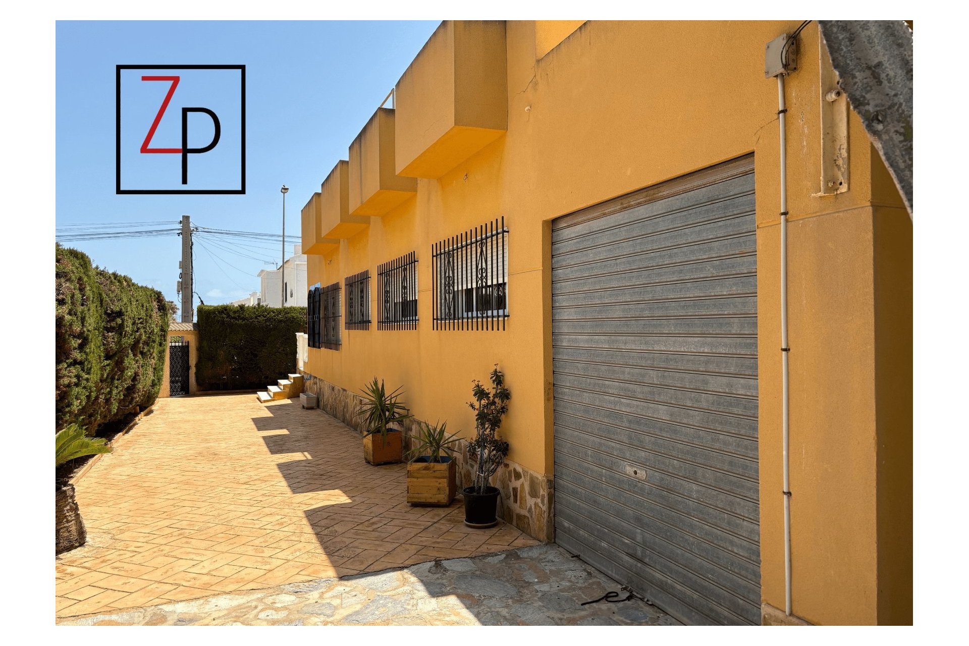 Resale - Villa -
Torrevieja - Playa de los Locos