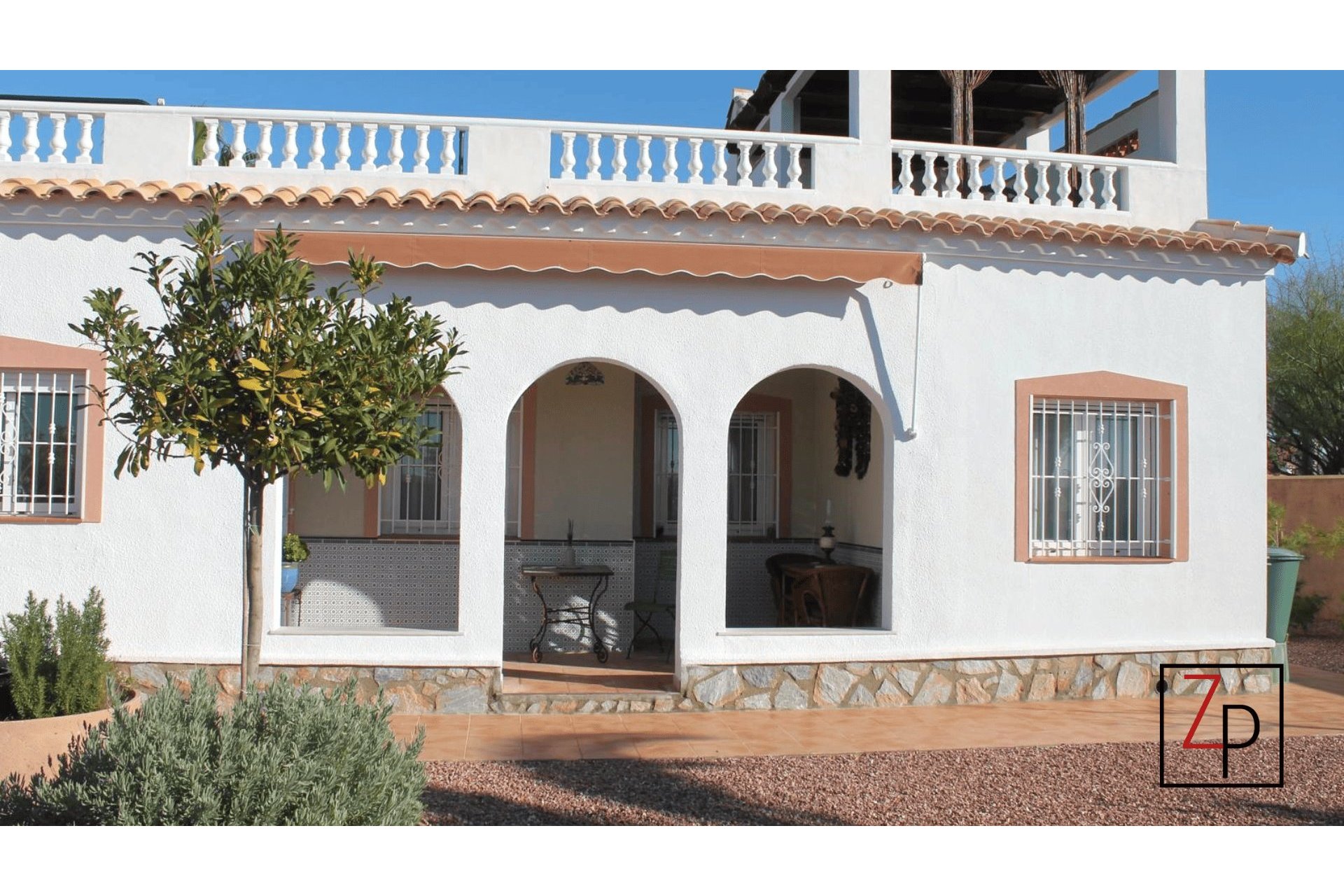 Resale - Villa -
Torrevieja - Torretas
