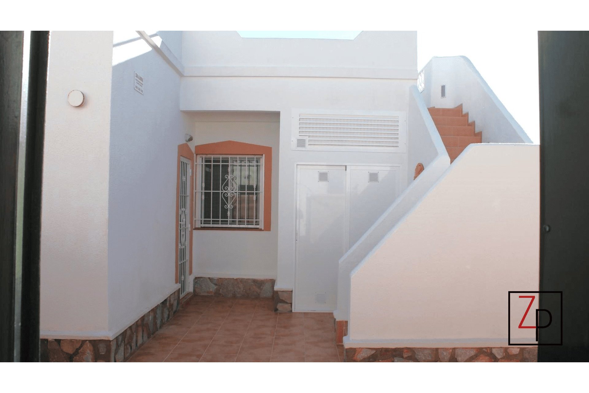 Resale - Villa -
Torrevieja - Torretas