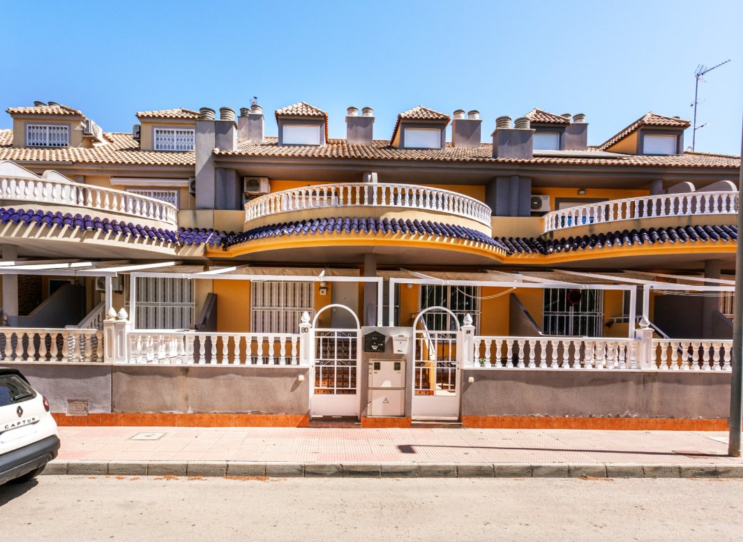 Reventa - Adosado -
Los Alcazares - Playa Del Espejo