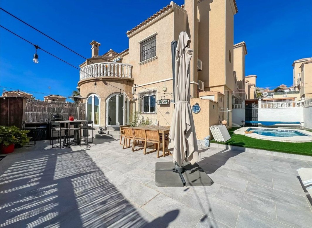 Reventa - Adosado -
Orihuela Costa - Villamartín
