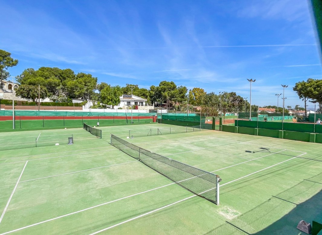 Reventa - Adosado -
Torrevieja - Los Balcones