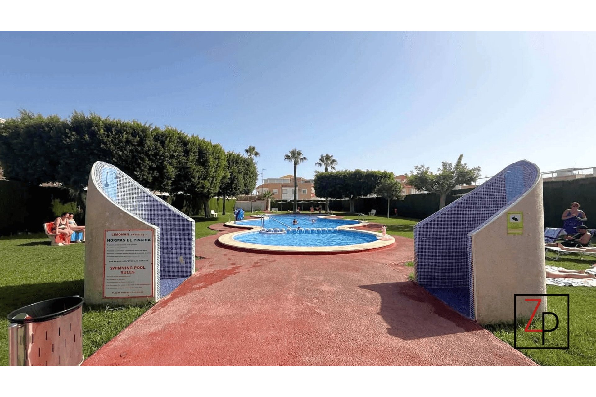 Reventa - Adosado -
Torrevieja - Torretas
