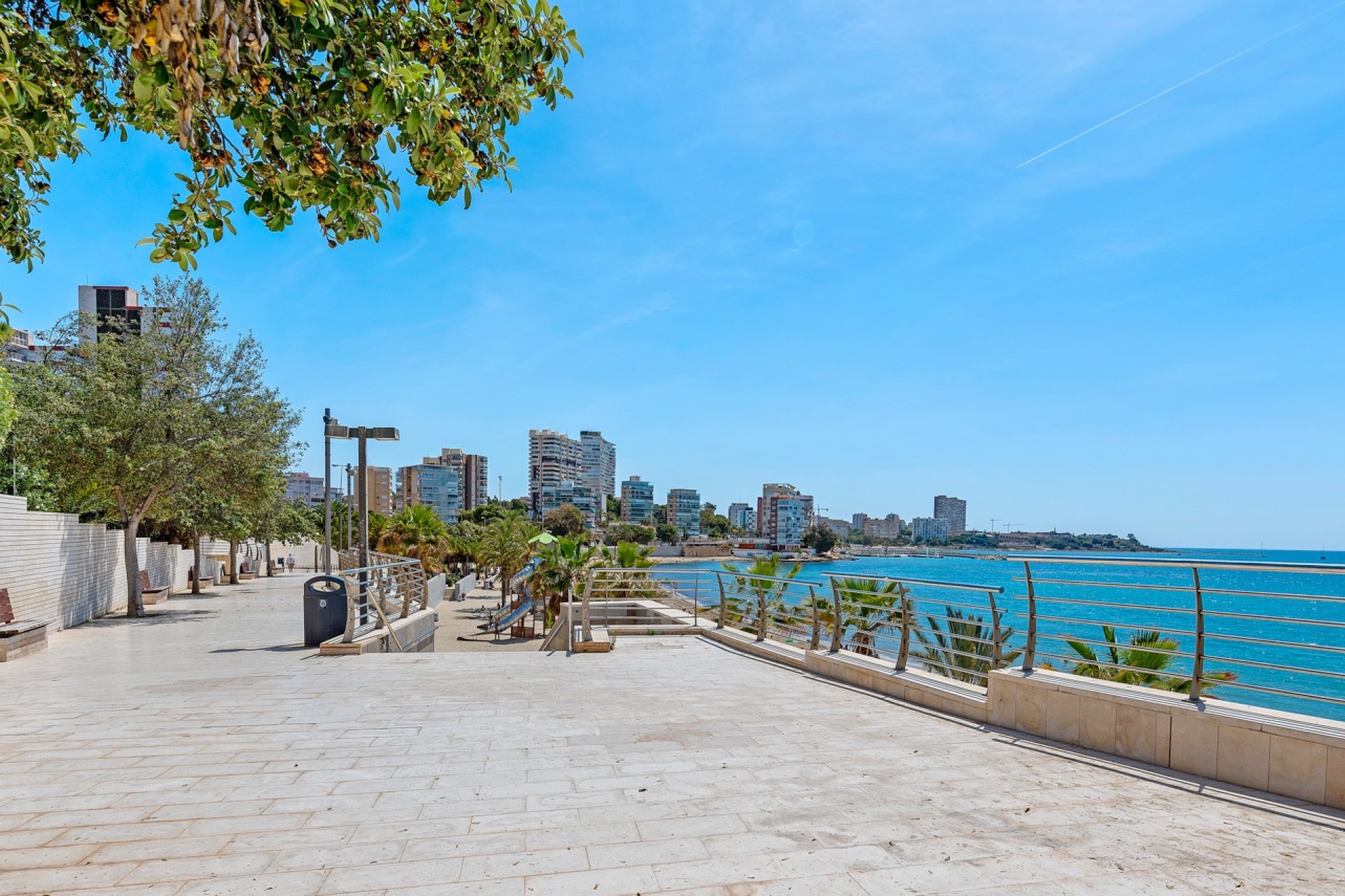 Reventa - Apartamento -
Alicante