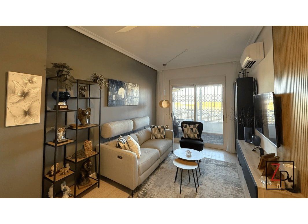 Reventa - Apartamento -
Almoradí