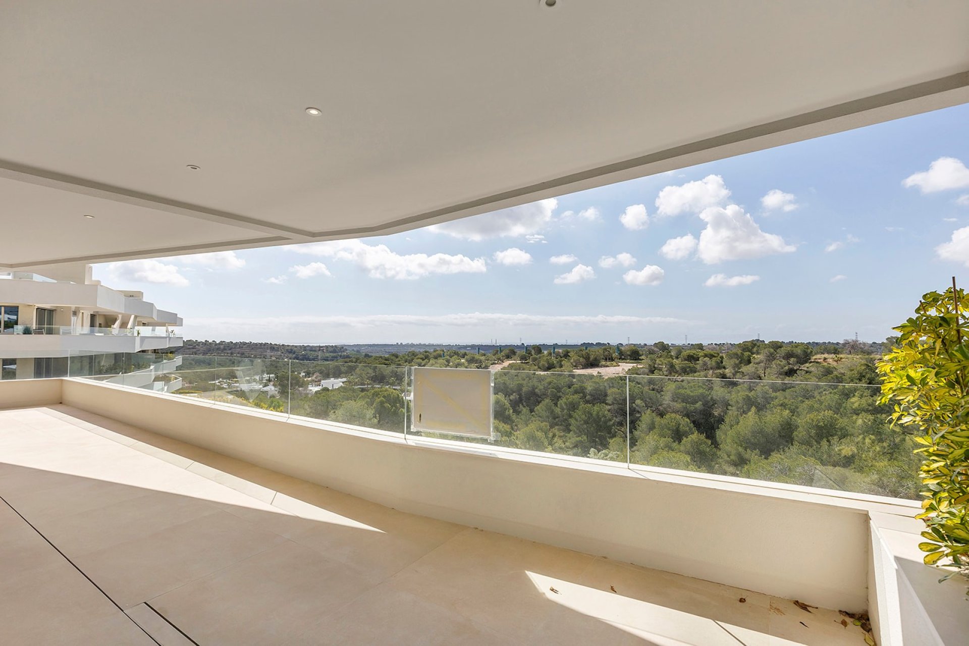 Reventa - Apartamento -
Las Colinas Golf Resort - Las Colinas golf