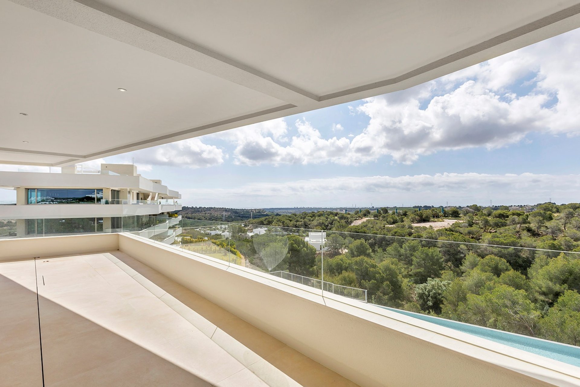 Reventa - Apartamento -
Las Colinas Golf Resort - Las Colinas golf