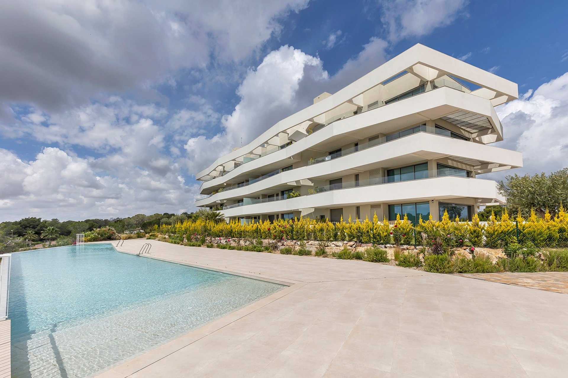 Reventa - Apartamento -
Las Colinas Golf Resort - Las Colinas golf