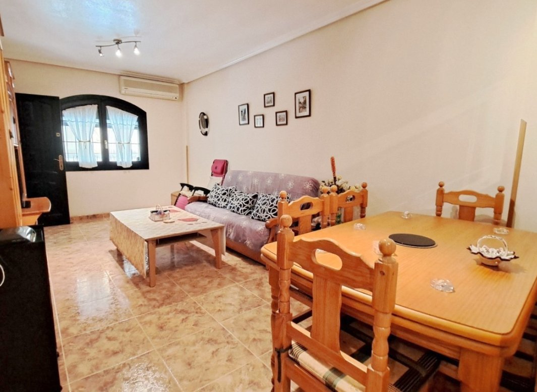 Reventa - Apartamento -
Los Alcazares