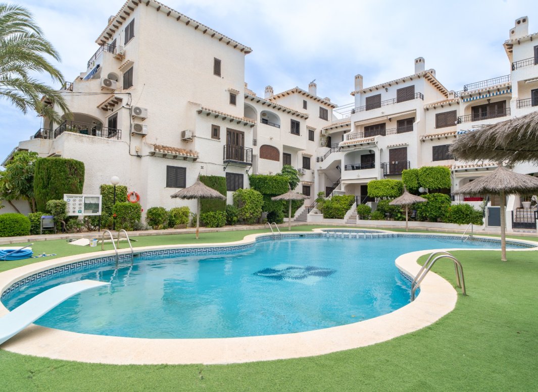 Reventa - Apartamento -
Orihuela Costa - Cabo Roig