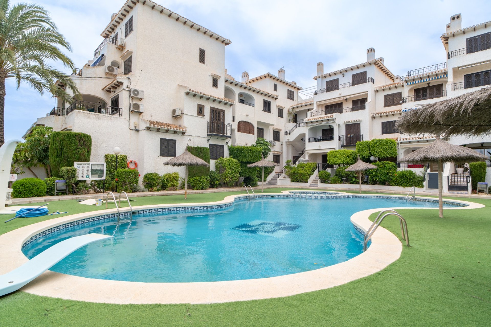 Reventa - Apartamento -
Orihuela Costa - Cabo Roig
