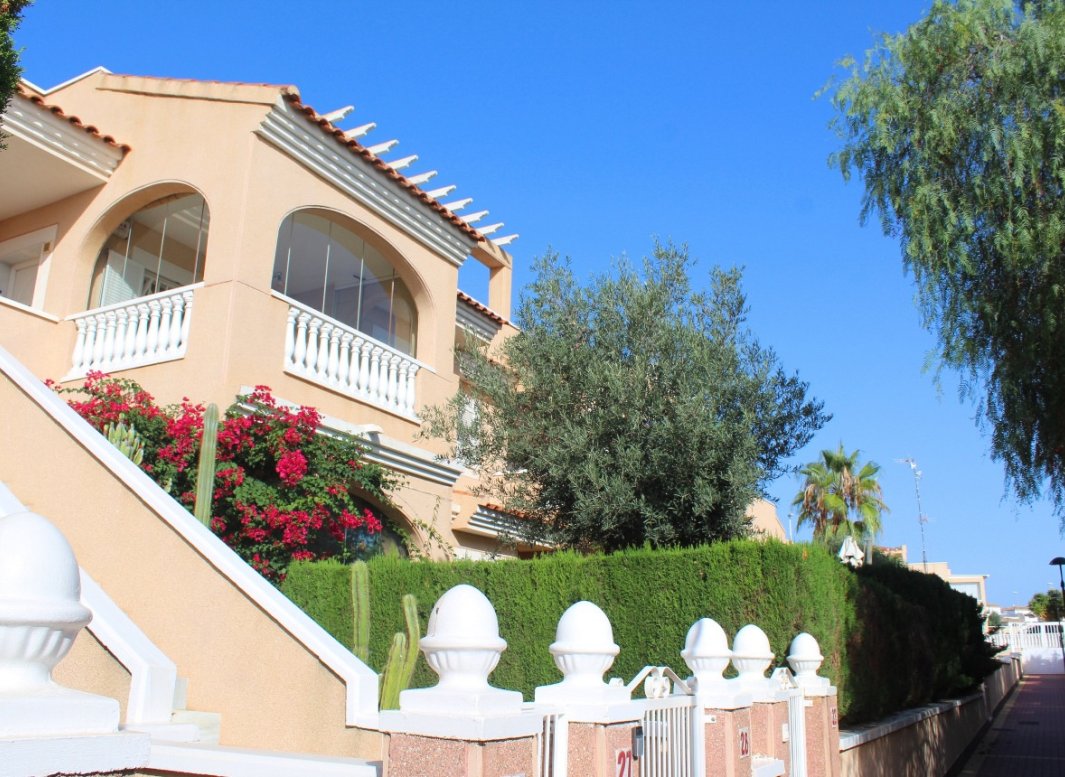 Reventa - Apartamento -
Orihuela Costa - Playa Flamenca