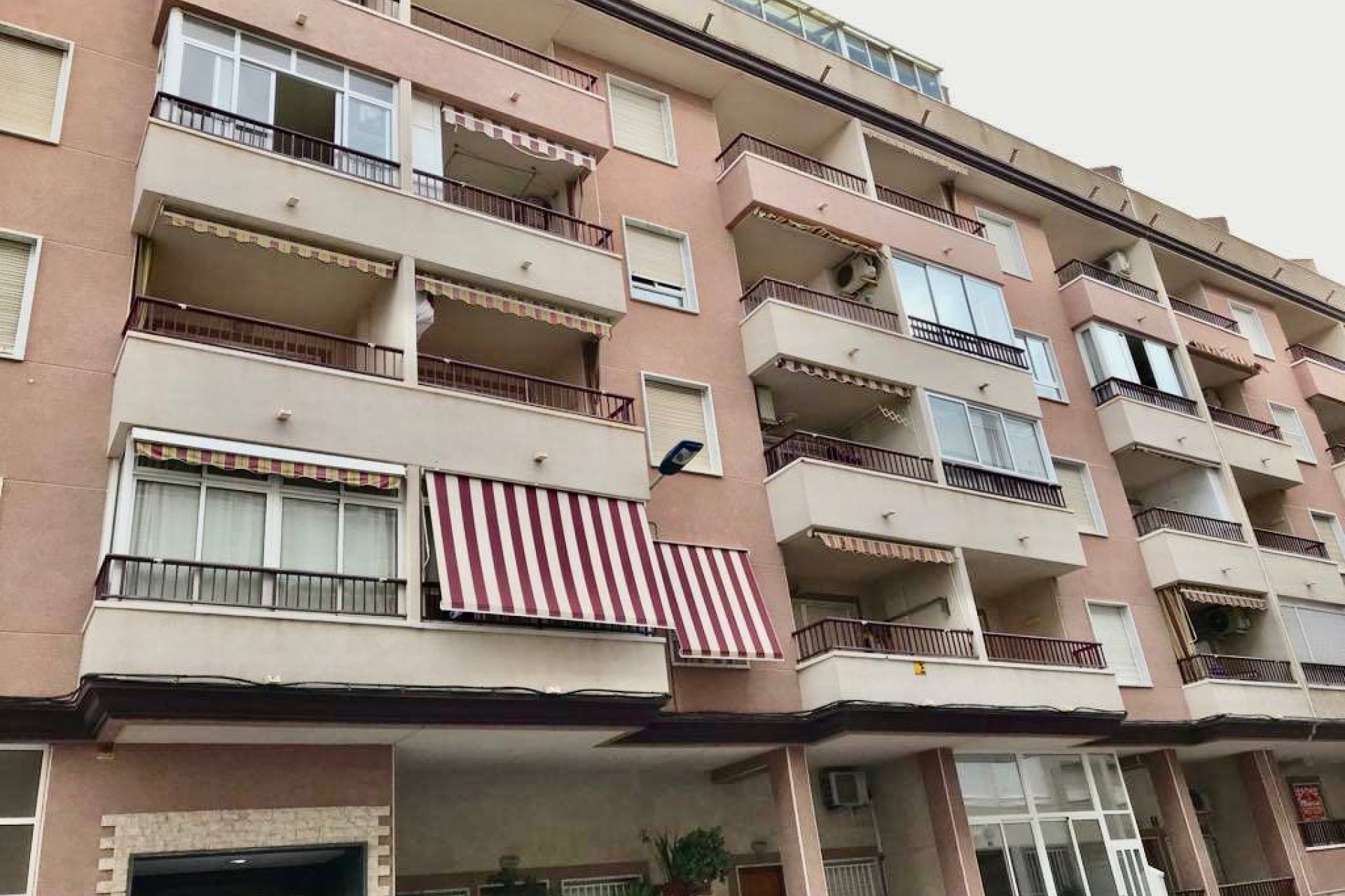 Reventa - Apartamento/ piso -
Torrevieja